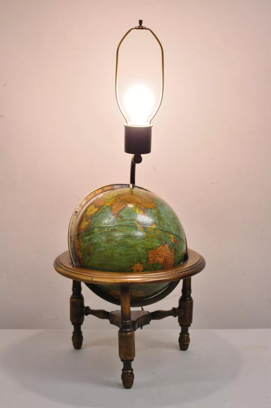 Vintage F&F Crams French Country Provincial Small Globe Table Lamp. Circa Early 20th Century. Dimensions : 33