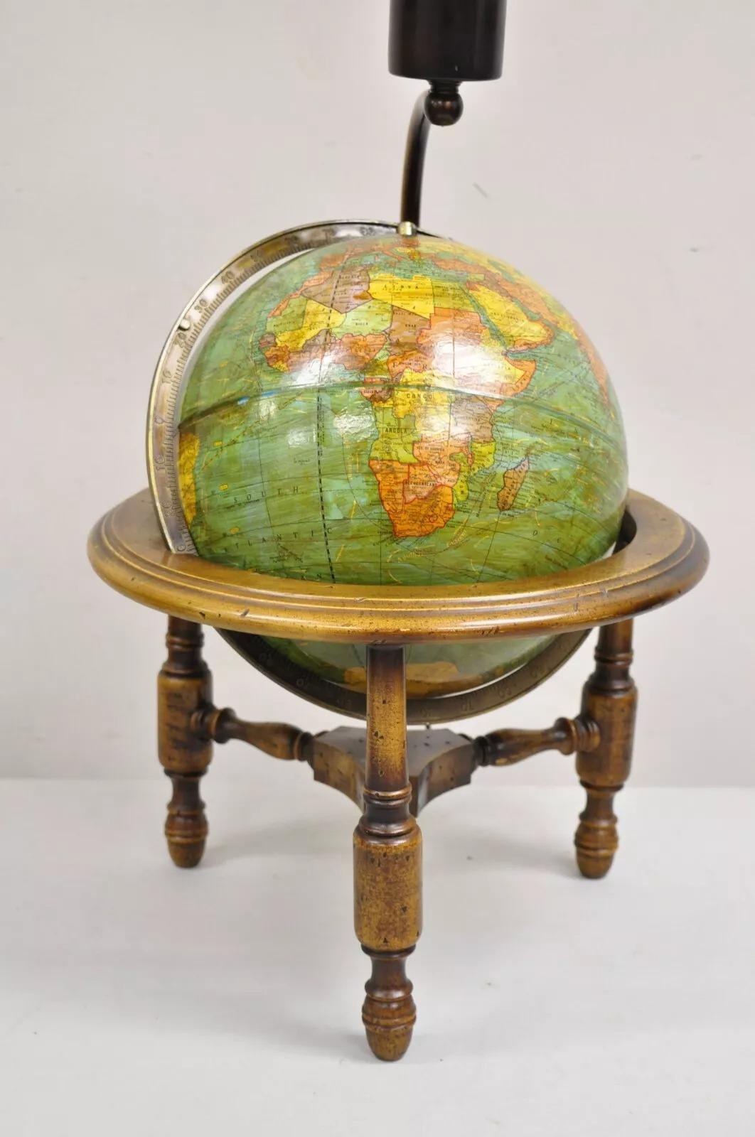 Jacobéen Petit globe de table vintage de style provincial français George F Cram en vente