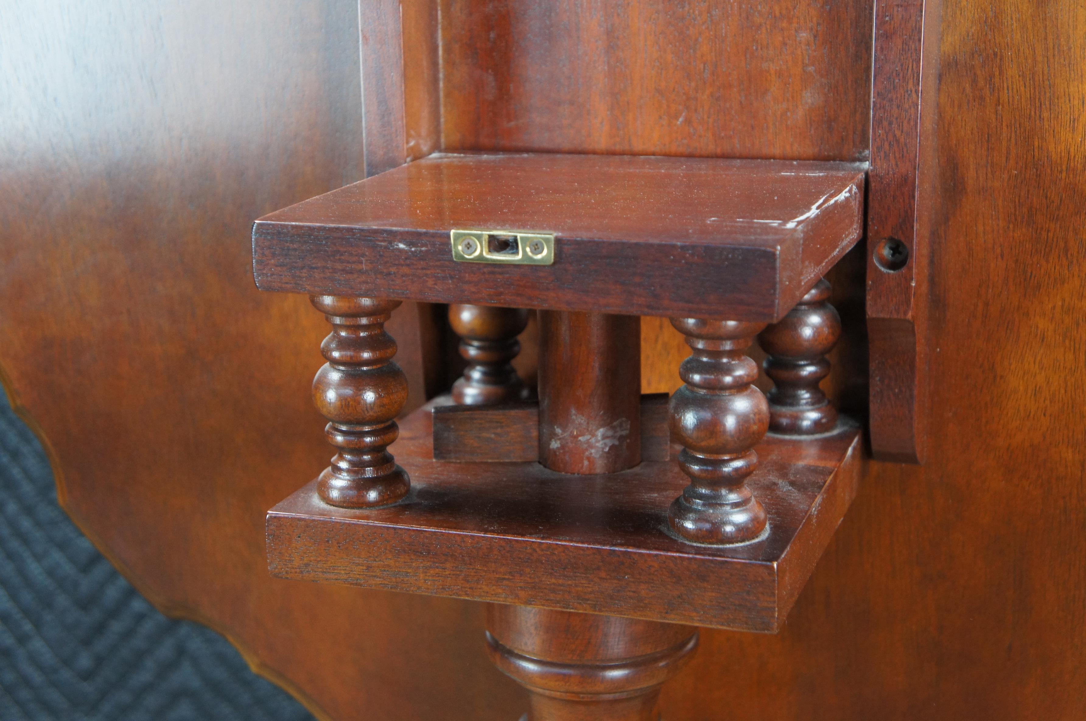 Mesa de té basculante de caoba de llama americana estilo vintage Jorge II en venta 3