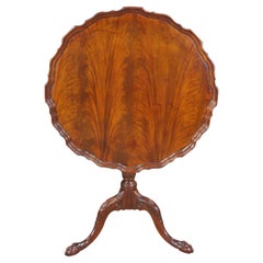 Vintage George II Style American Flame Mahogany Pie Crust Tilt Top Tea Table