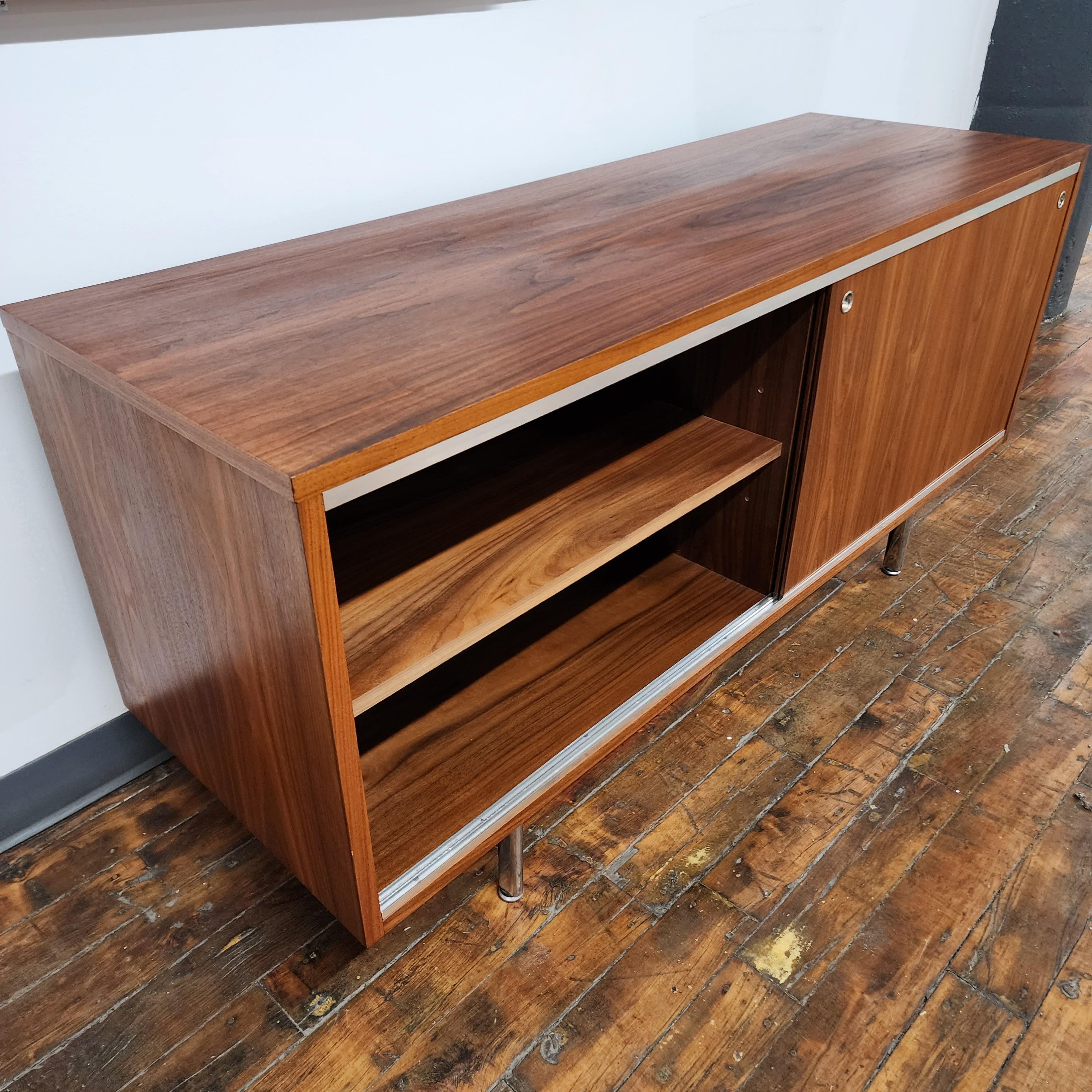 Mid-20th Century Vintage George Nelson for Herman Miller Series 8000 Walnut Credenza 
