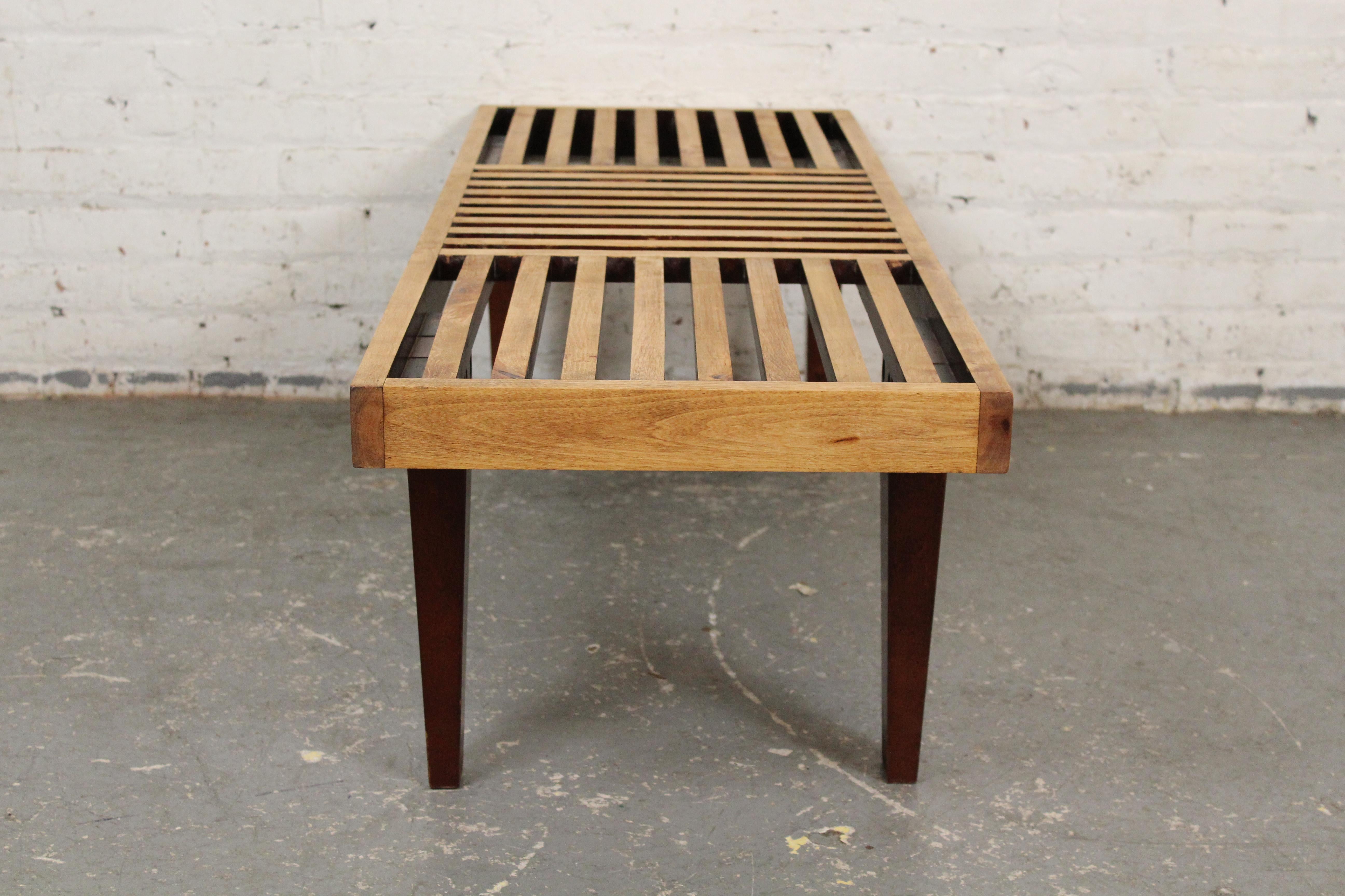 Vintage George Nelson Style Slat Bench In Good Condition For Sale In Brooklyn, NY