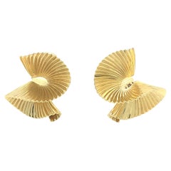 Vintage George Schuler Double Fan Gold Clip-on Earrings