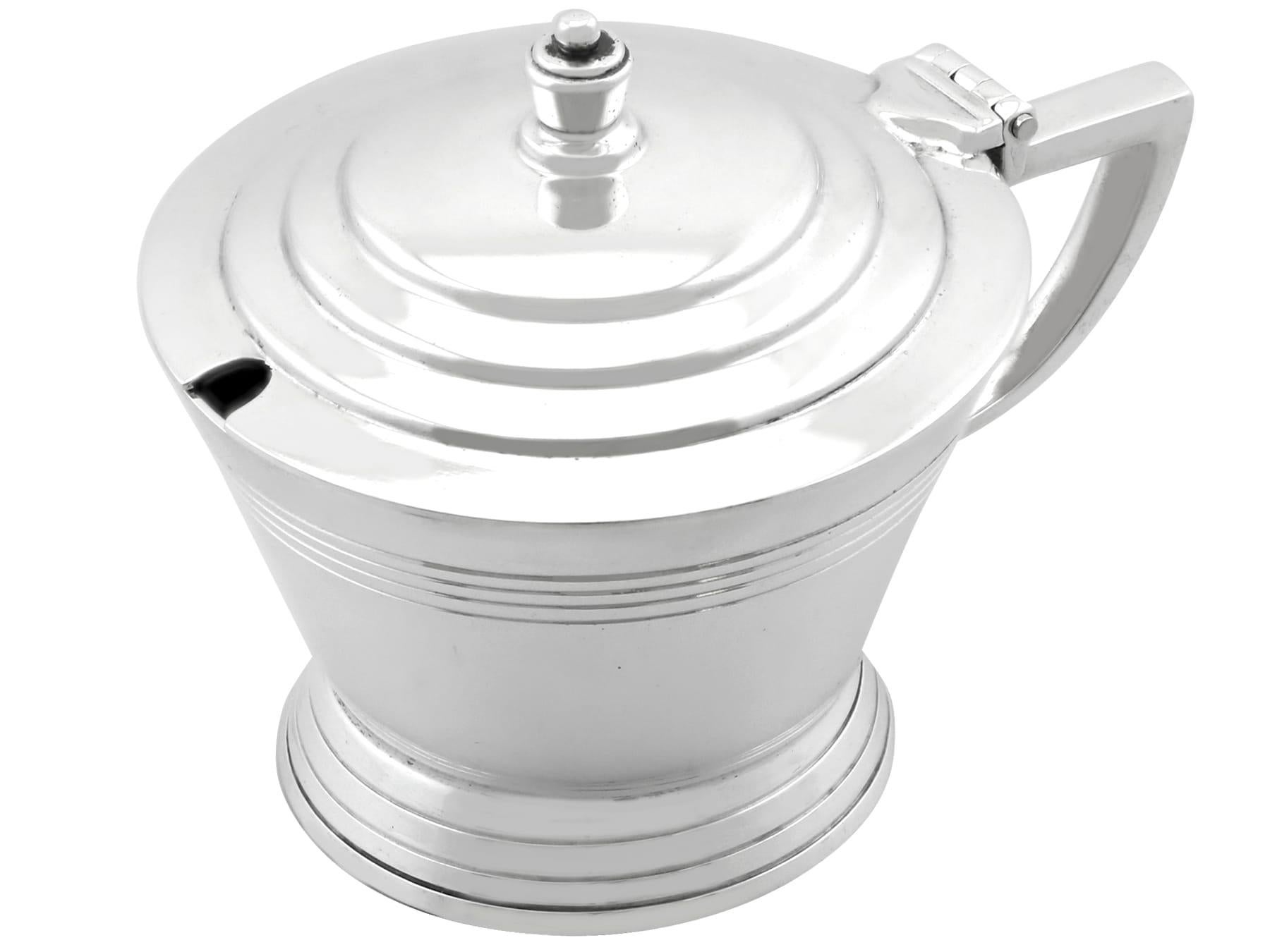 Milieu du XXe siècle Service à condiments vintage de style Art déco George VI en argent sterling (1947) en vente