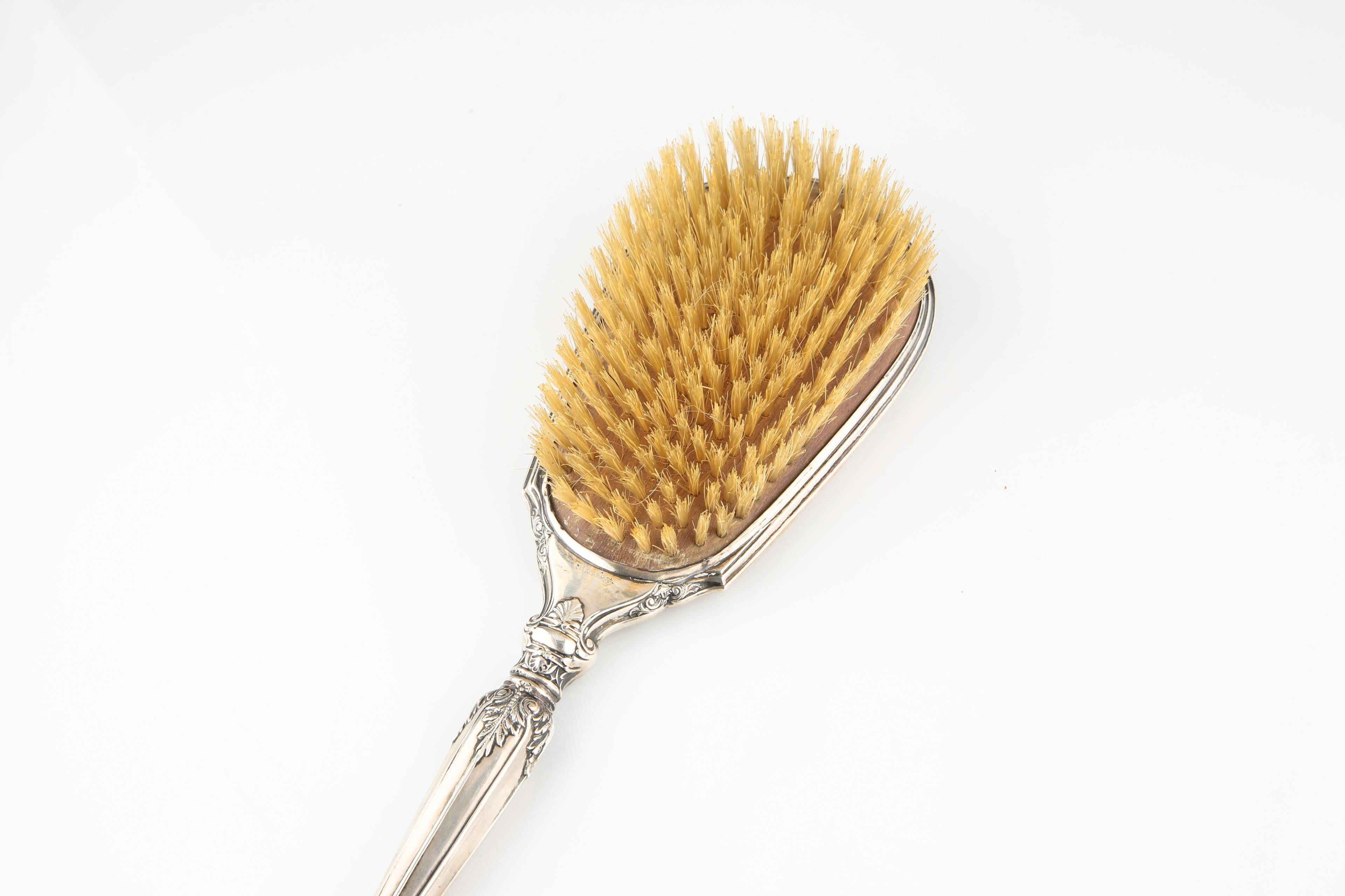 Vintage George Webster Co Sterlingsilber-Schminktischset (535 g) Handspiegel & Bürsten im Angebot 1