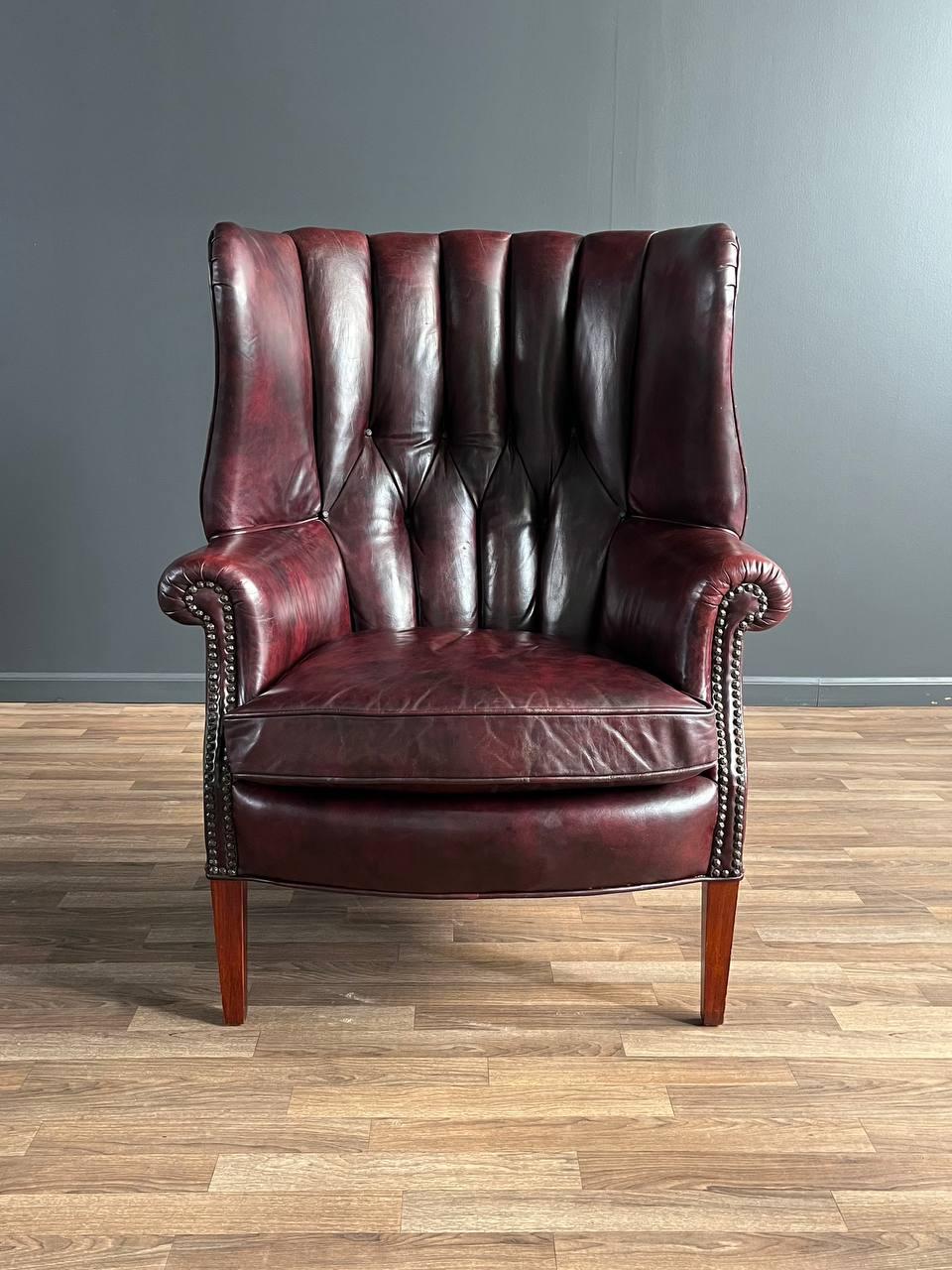 Materials: Original Distressed Leather
Style: English Chesterfield