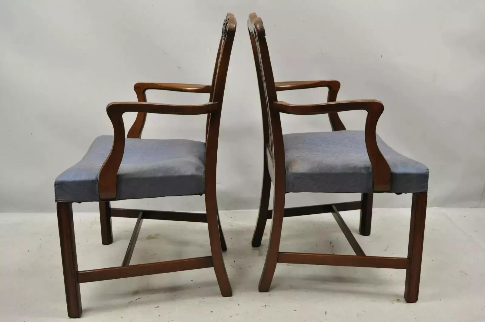 Vintage Georgian Chippendale Carved Mahogany Dining Captains Arm Chairs - Pair I B en vente 6