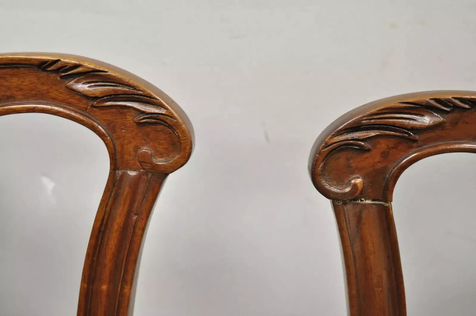 Vintage Georgian Chippendale Carved Mahogany Dining Captains Arm Chairs - Pair I B en vente 2