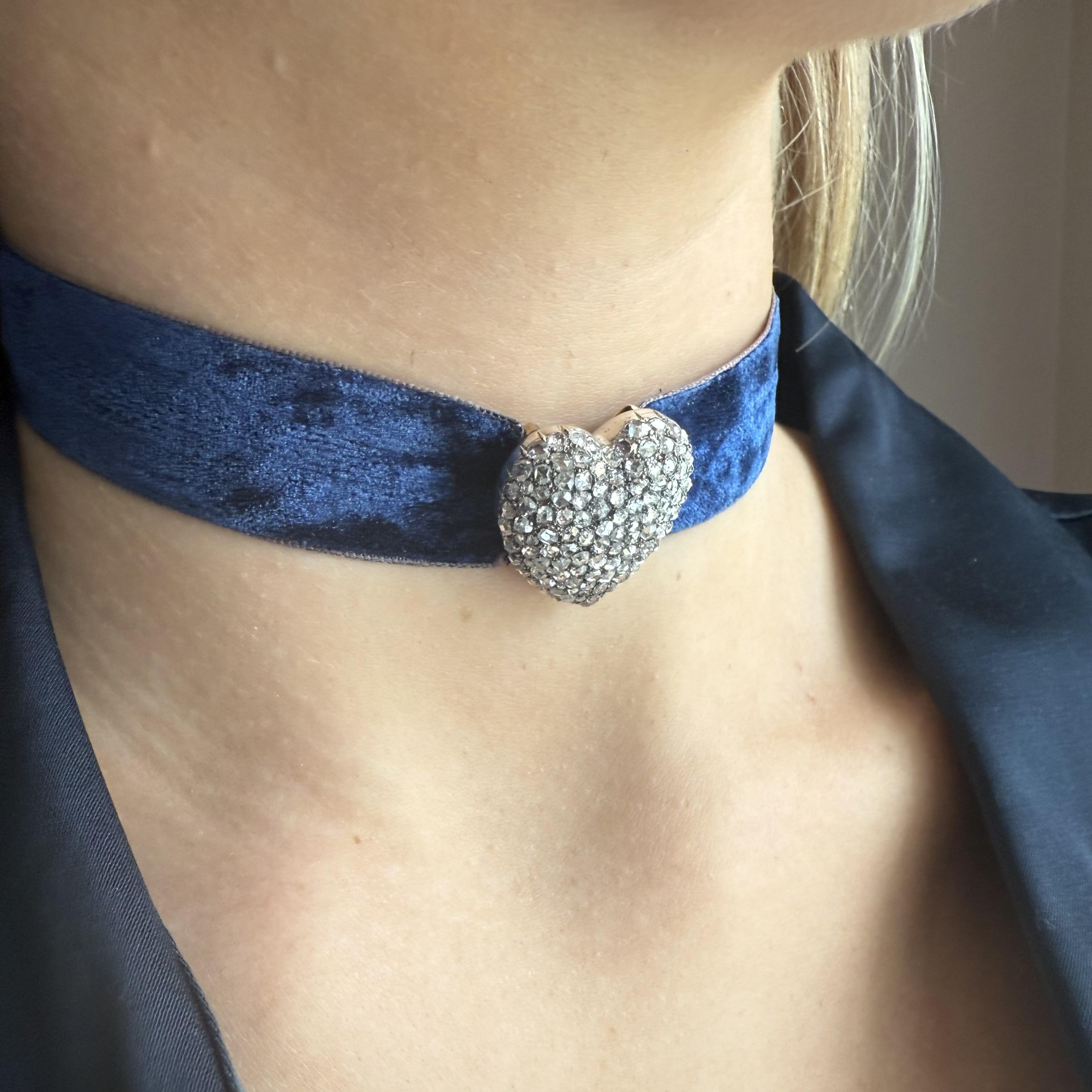 Georgiano Collana girocollo in velluto blu con diamanti taglio rosa di epoca georgiana in vendita