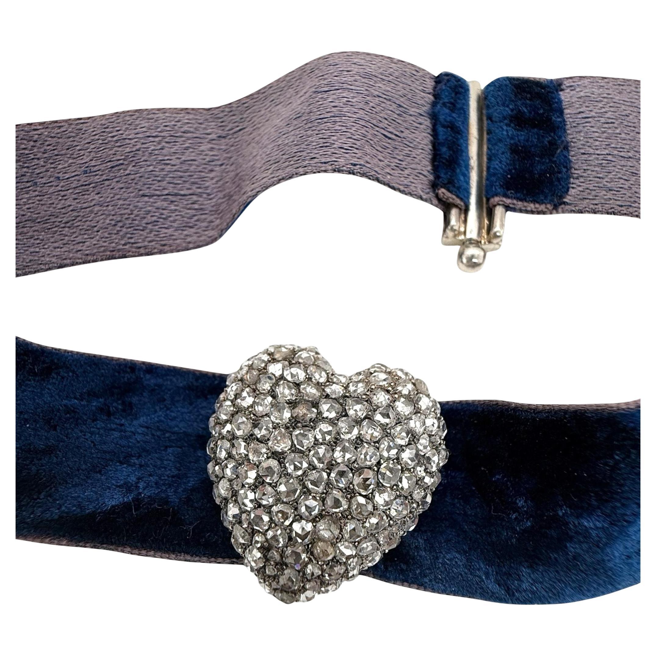 Collana girocollo in velluto blu con diamanti taglio rosa di epoca georgiana