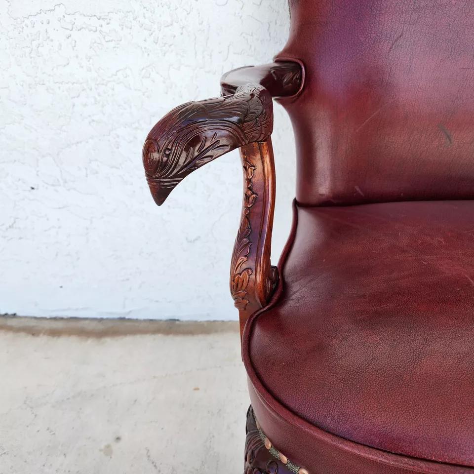 Vintage Georgian Mahogany Carved Eagle Leather Armchair For Sale 3