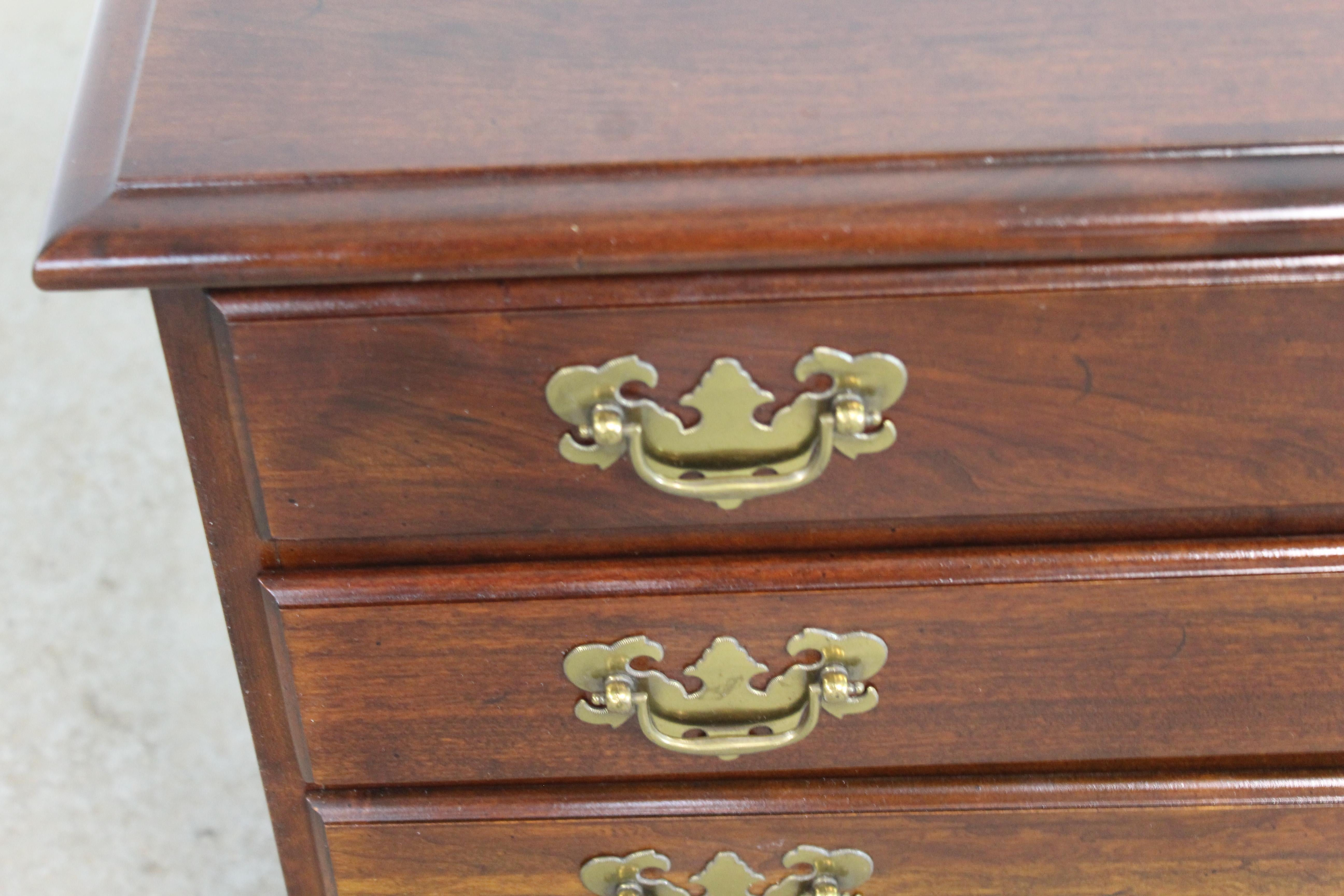 Vintage Georgian Mahogany Nightstand / 4 Drawer Silver Chest For Sale 4