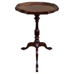 Vintage Georgian Mahagoni Scalloped Beistelltisch