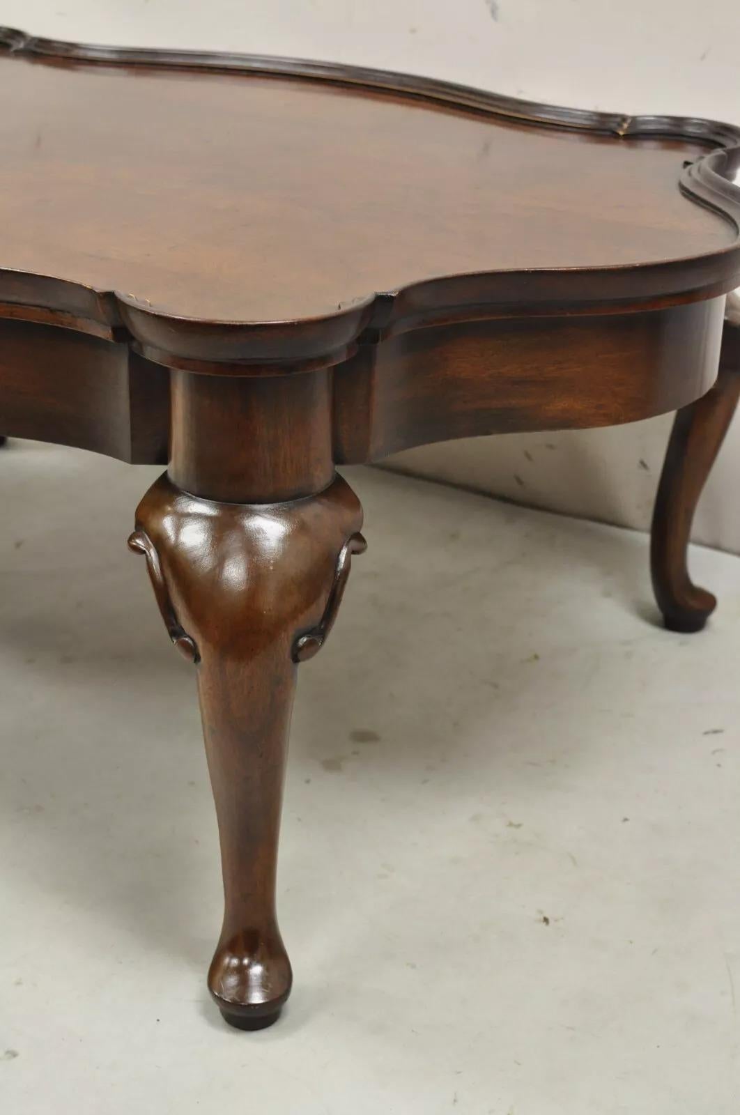 Vintage Georgian Regency Style Mahogany & Burlwood Turtle Top Coffee Table In Good Condition In Philadelphia, PA