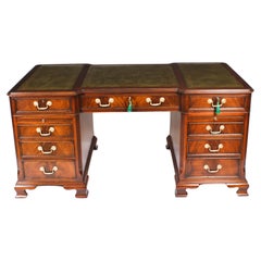 Vintage Georgian Revival Flame Mahogany Pedestal Desk 20th Century