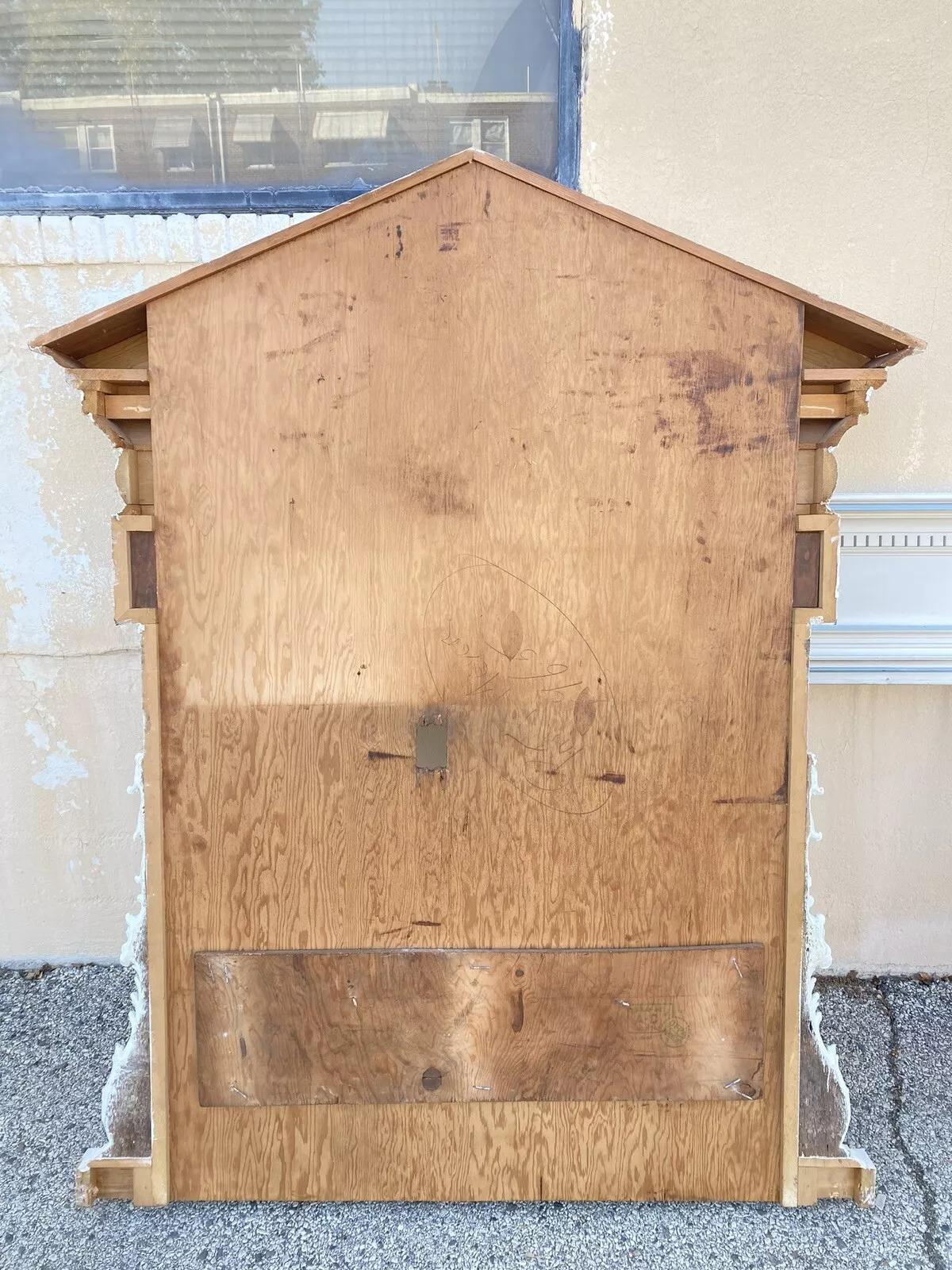 Marco Trumeau de chimenea arquitectónica de madera estilo georgiano vintage 80 x 65 en venta 3