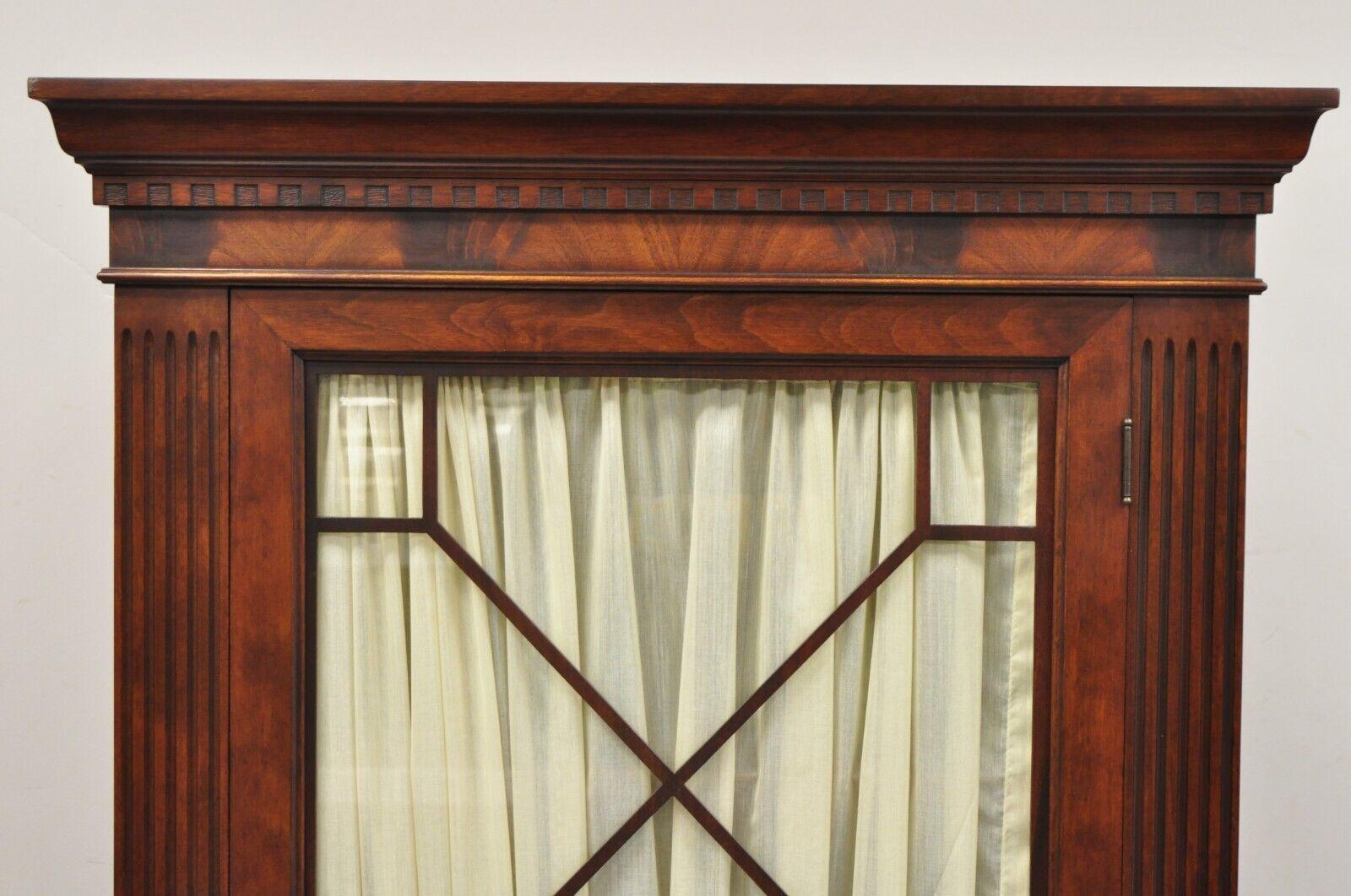 20th Century Vintage Georgian Style Mahogany Corner Cabinet China Cabinet with Glass Door For Sale