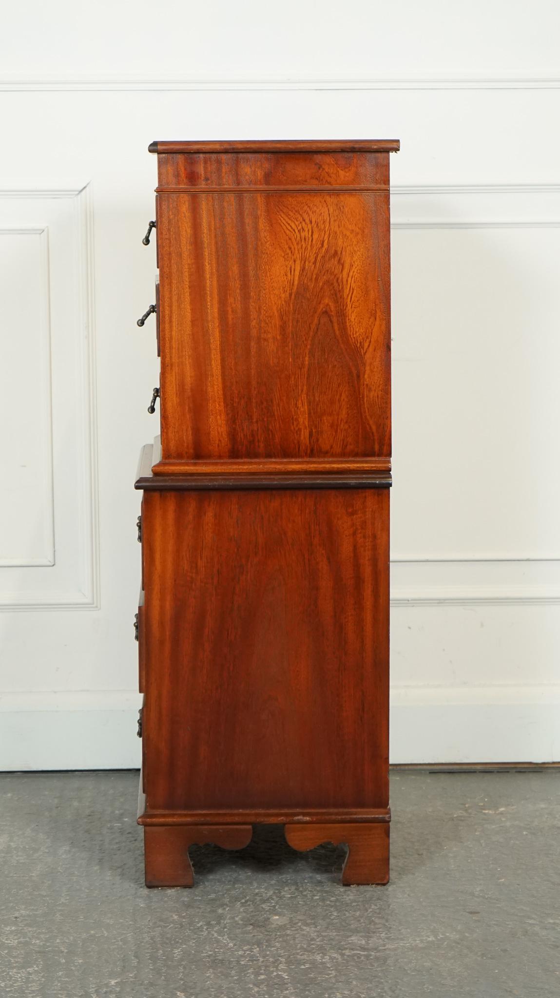 TALLBOY D'EPOCA IN STILE GEORGIANO CON 6 CASSETTI E TANTISSIMO SPAZIO PER LO STOCCAGGIO in vendita 2