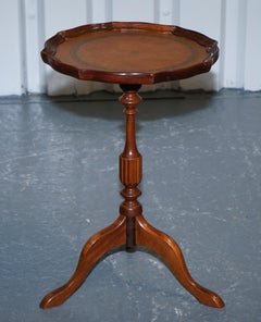 VINTAGE GEORGIAN STYLE TRIPOD TABLE WiTH SCALLOPED EDGE & BROWN LEATHER TOP