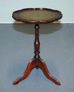 VINTAGE GEORGIAN STYLE TRIPOD WINE TABLE WITH SCALLOPED EDGE & LEATHER iNSET TOP