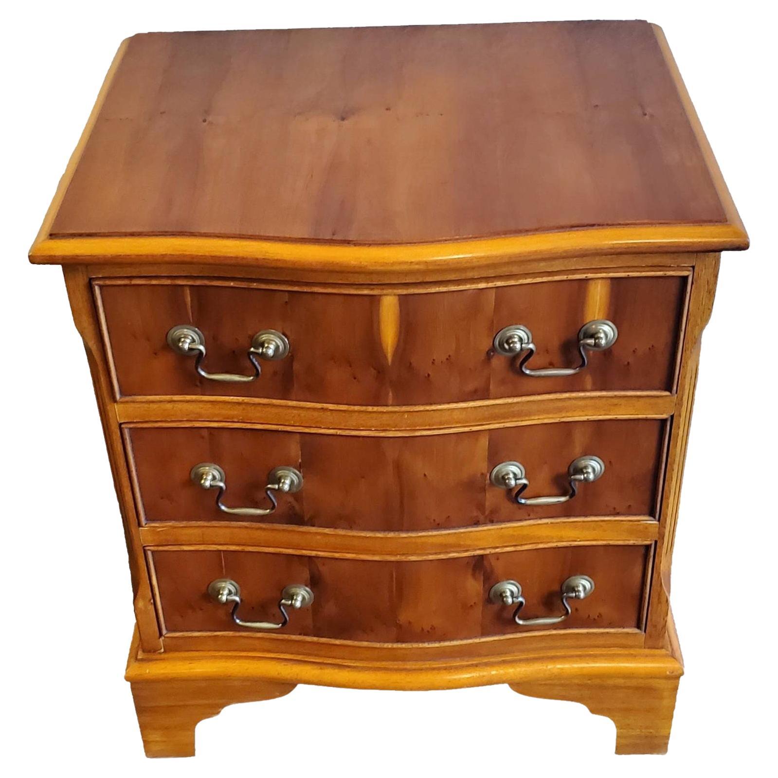 Vintage Georgian Style Yew Wood Bedside Chest For Sale