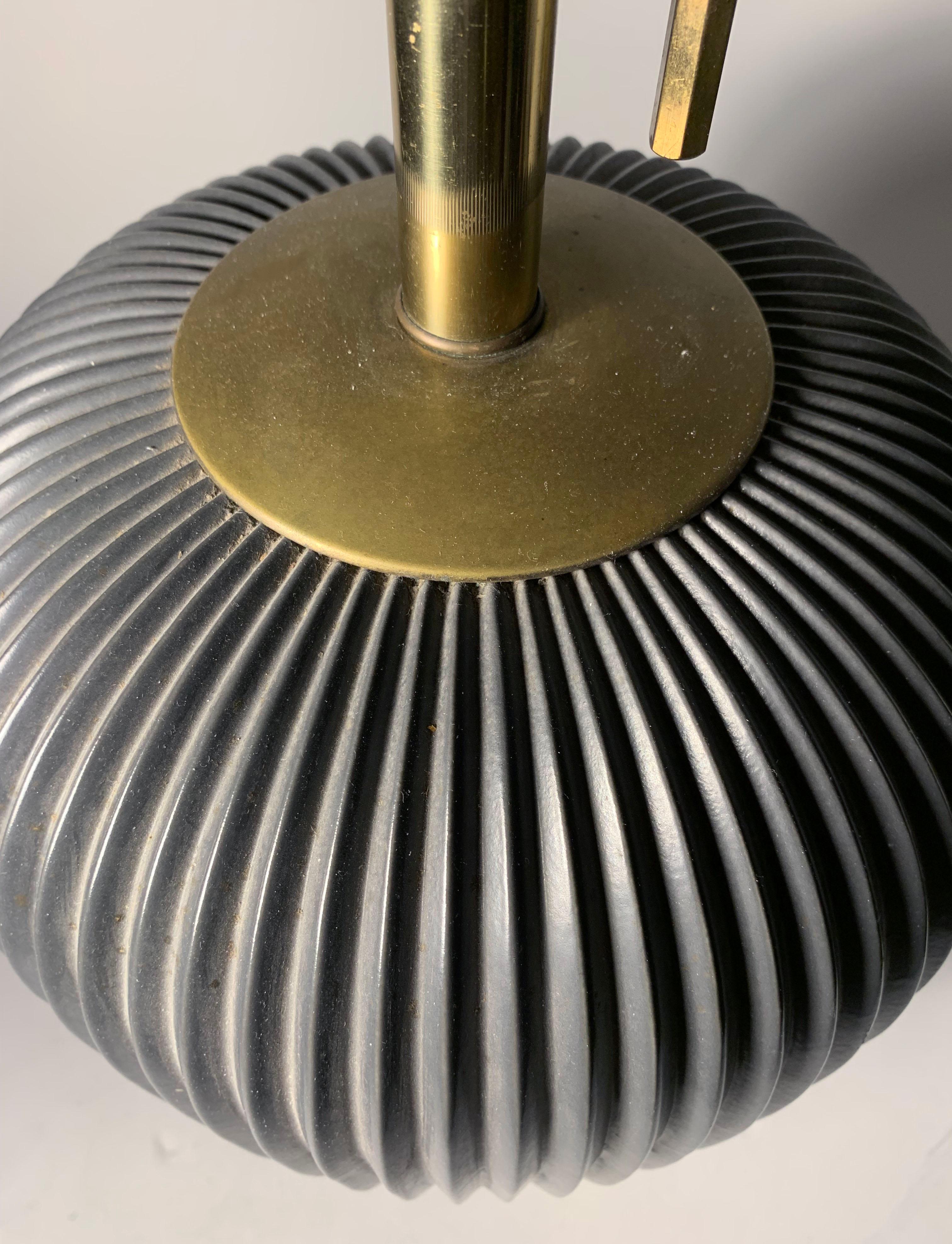Céramique Lampe de bureau vintage gris foncé Gerald Thurston pour Lightolier « Studio Porcelains » en vente