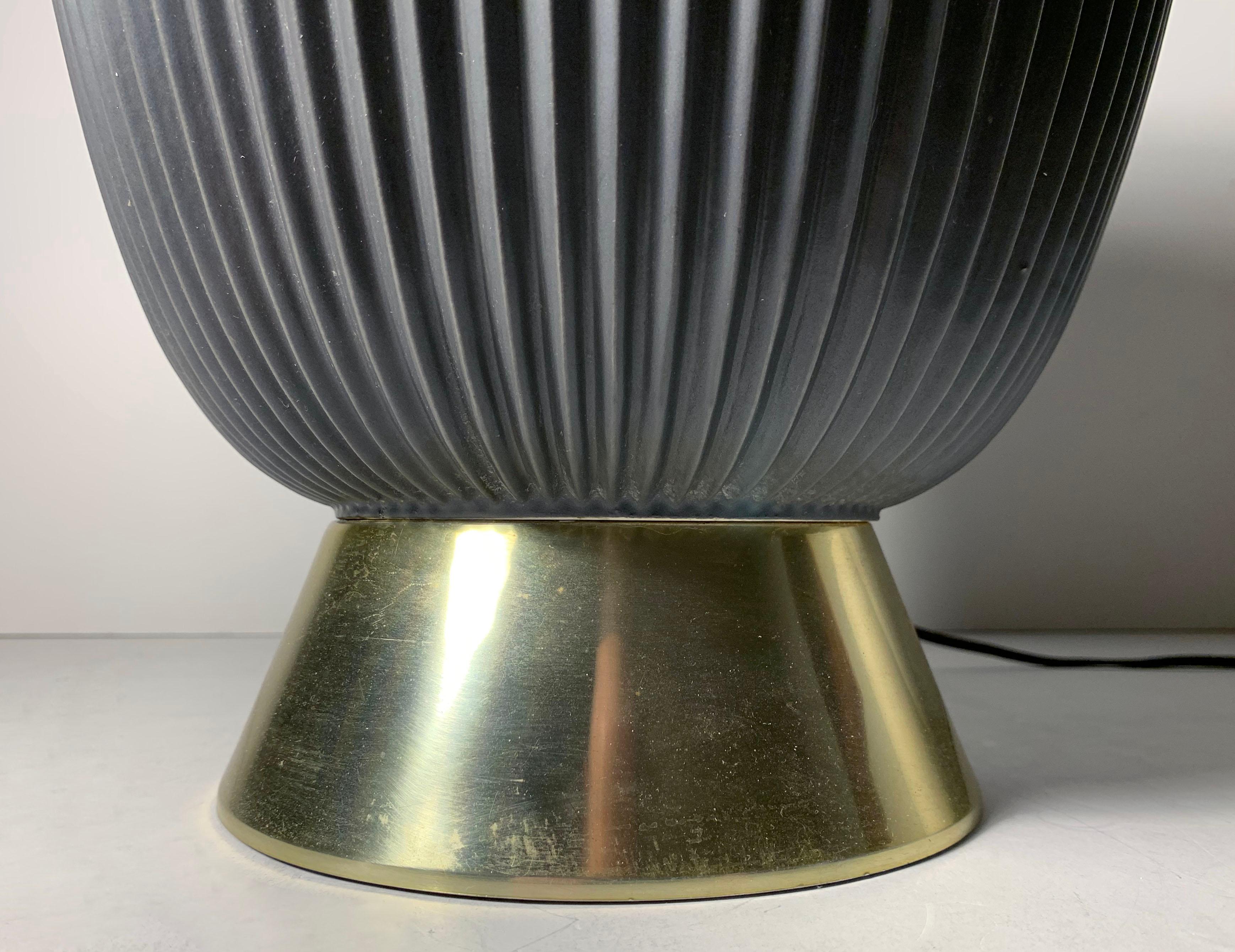 Lampe de bureau vintage gris foncé Gerald Thurston pour Lightolier « Studio Porcelains » en vente 1
