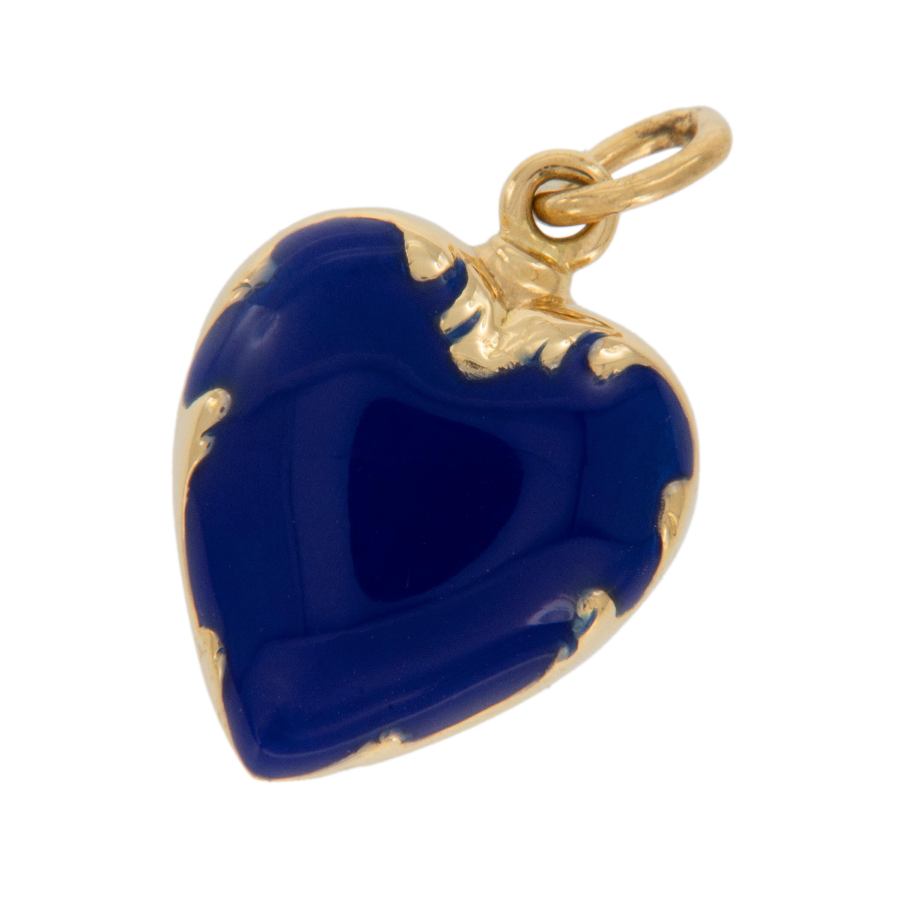Vintage German 18 Karat Yellow Gold Enameled Heart Charm In Excellent Condition In Troy, MI