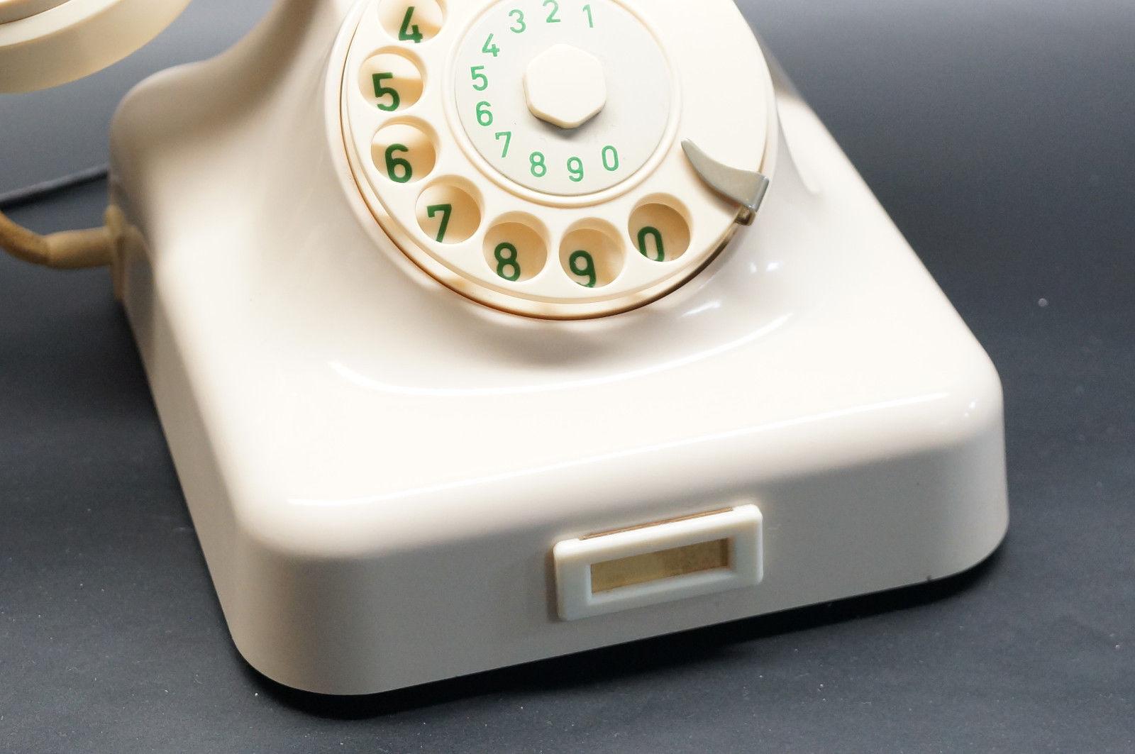 Deutsches Bakelit-Tisch Phone, Vintage (Mitte des 20. Jahrhunderts)