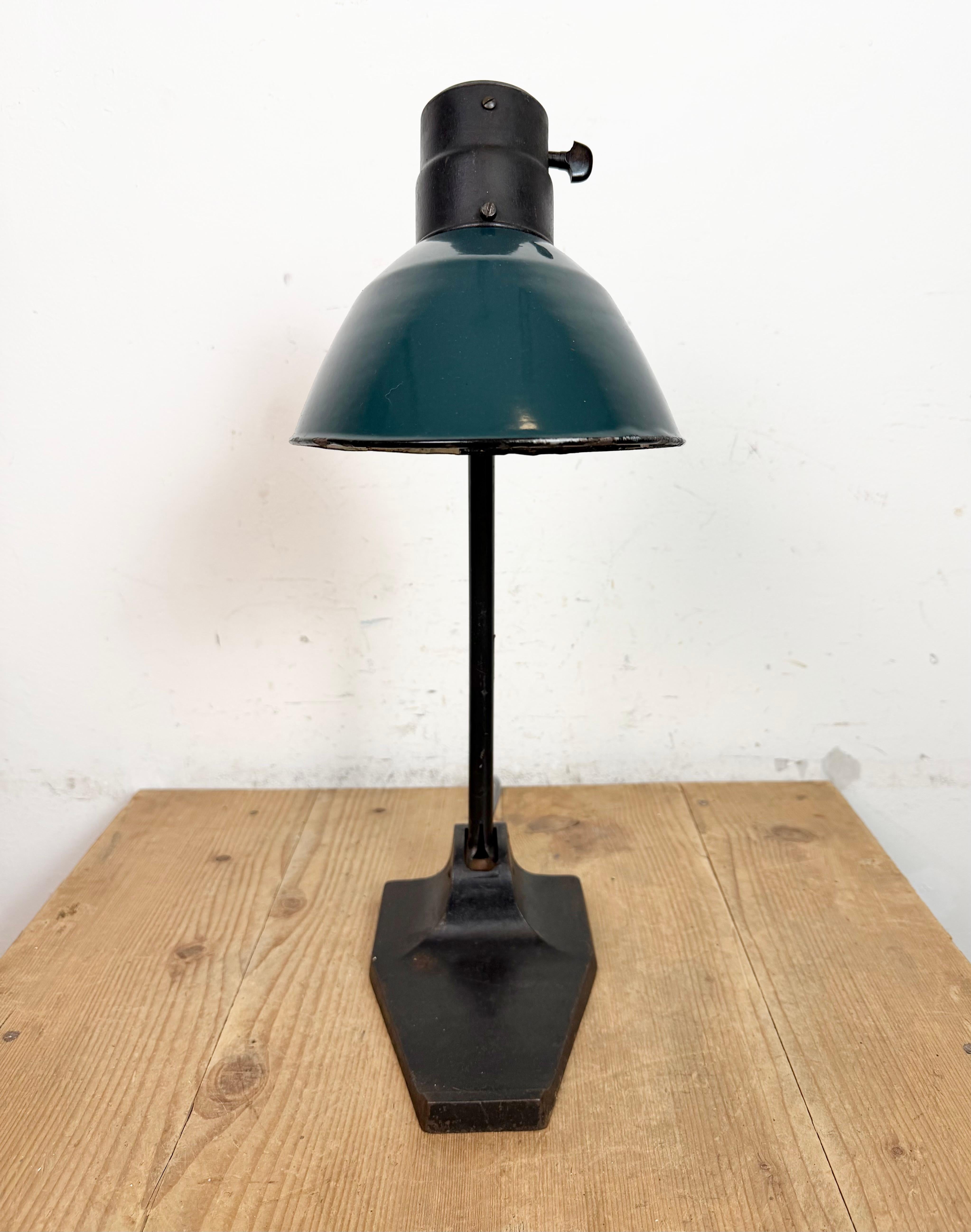Lampe de table vintage allemande Bauhaus en émail au pétrole de Schaco, années 1930 en vente 3