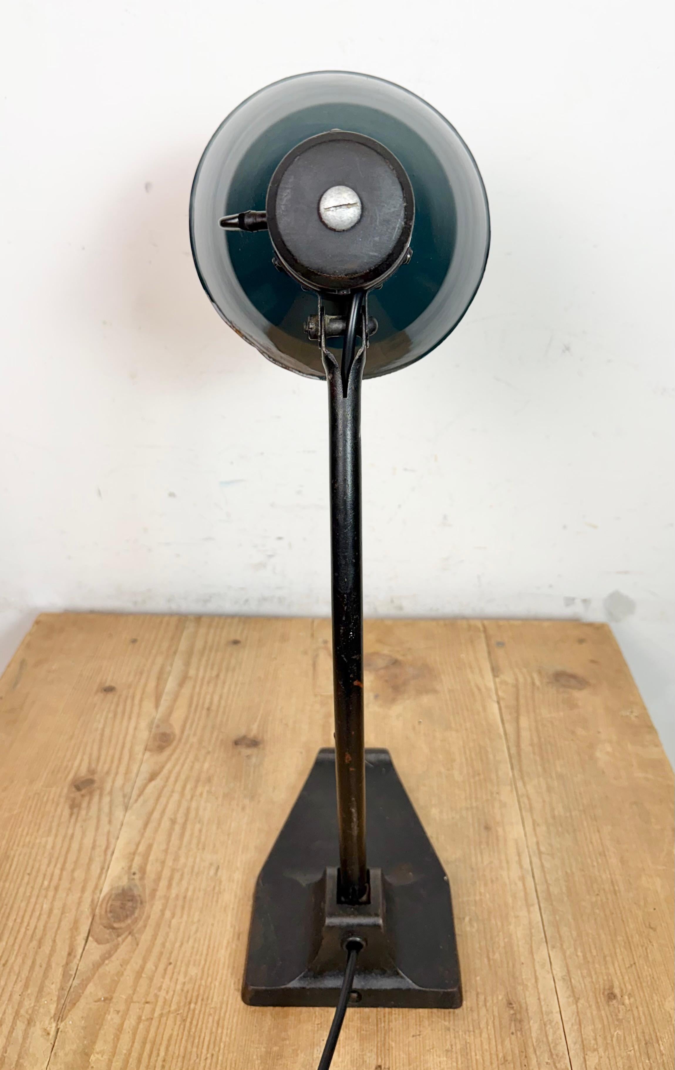 Lampe de table vintage allemande Bauhaus en émail au pétrole de Schaco, années 1930 en vente 7