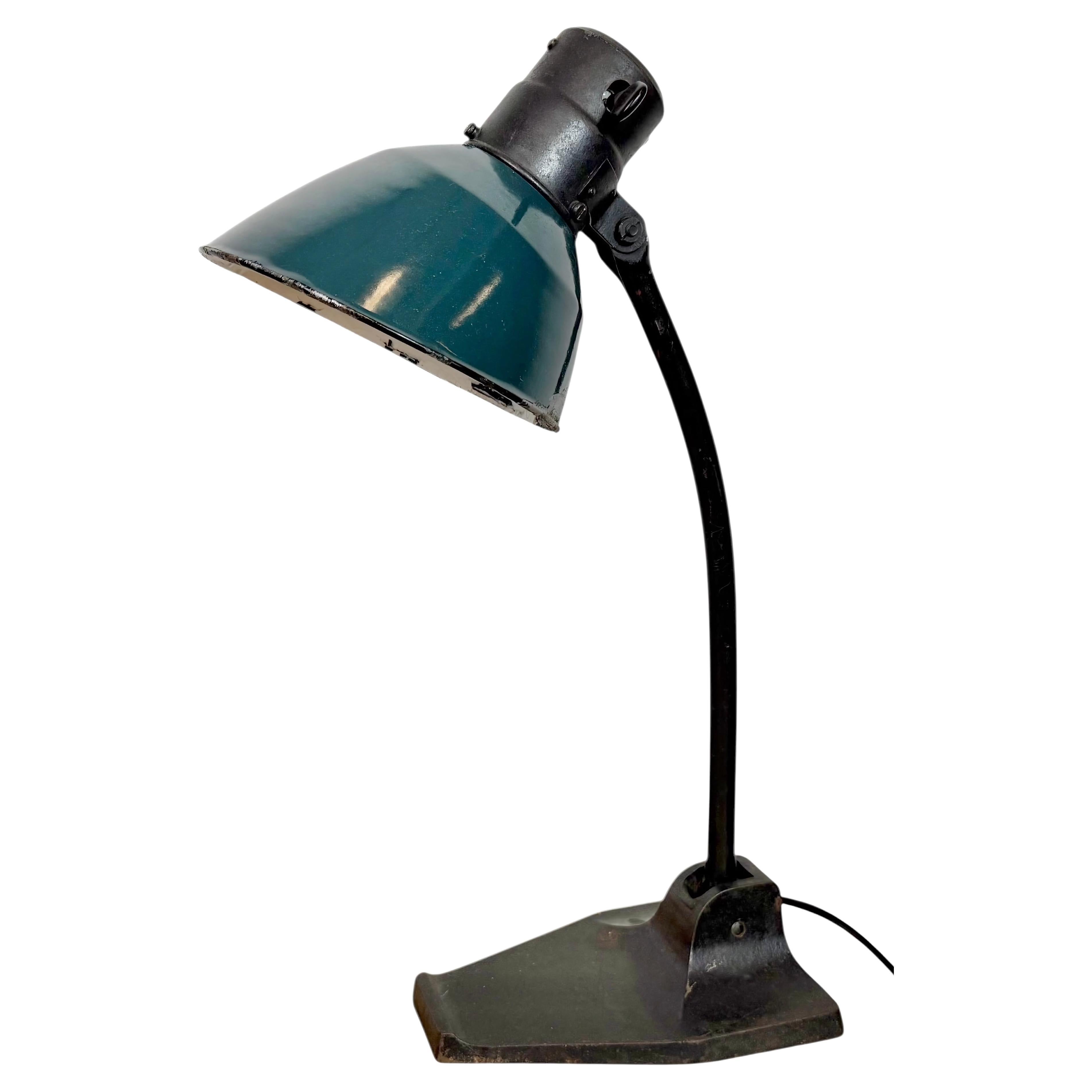 Lampe de table vintage allemande Bauhaus en émail au pétrole de Schaco, années 1930 en vente