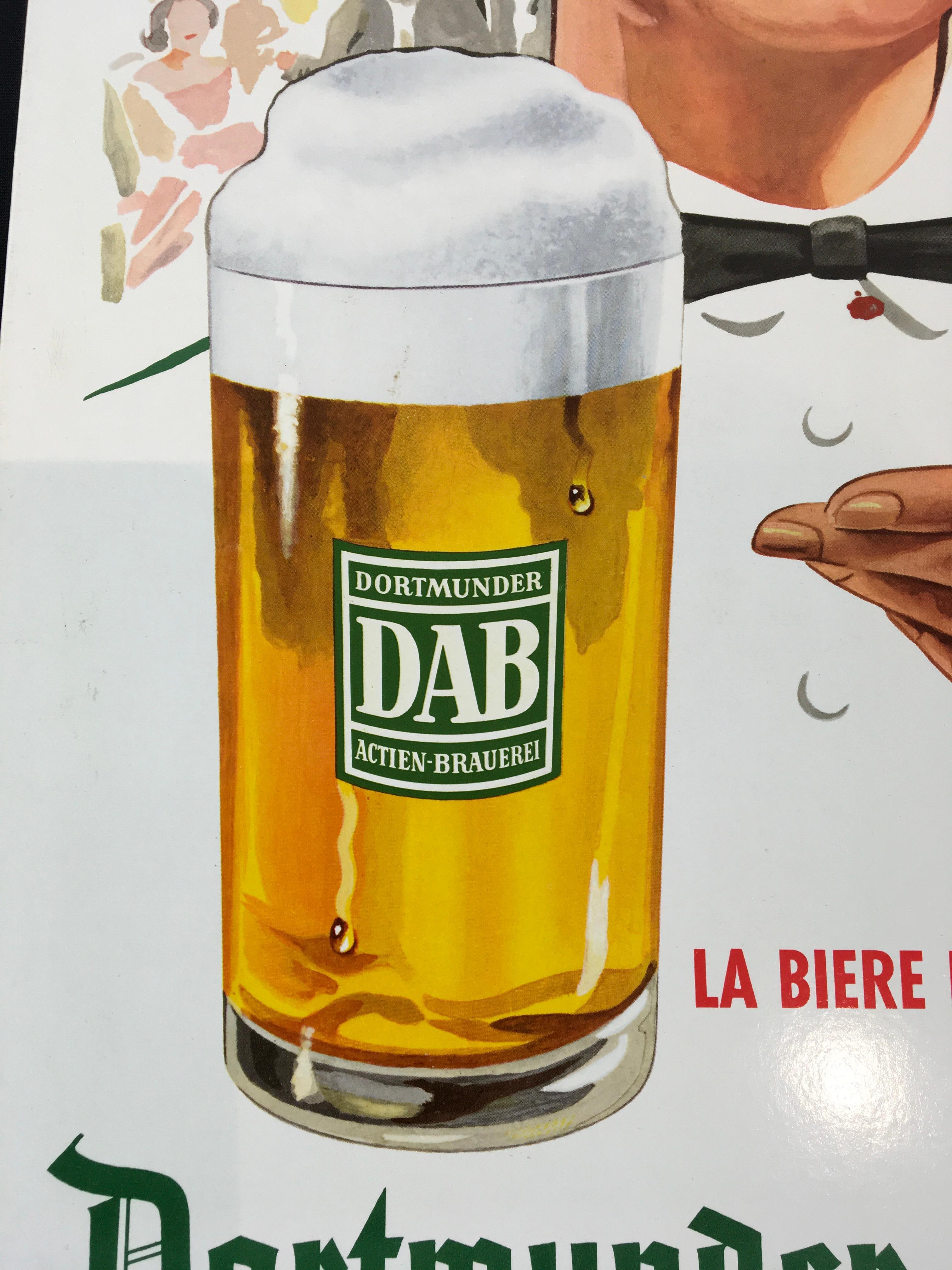 Panneau de bière allemand vintage avec serveur  Bon état - En vente à Antwerp, BE