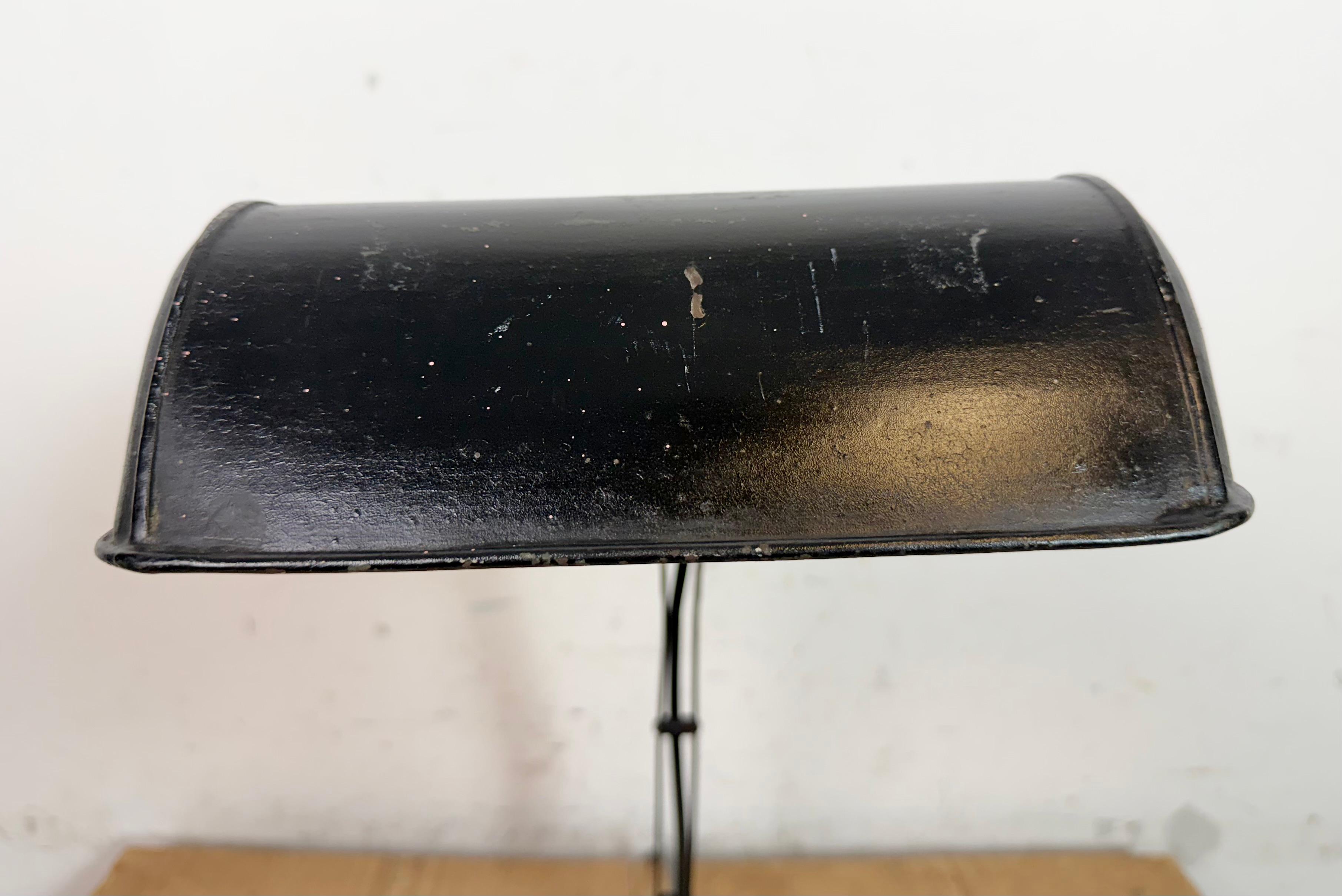 Vintage German Black Bank Lamp, 1930s en venta 3