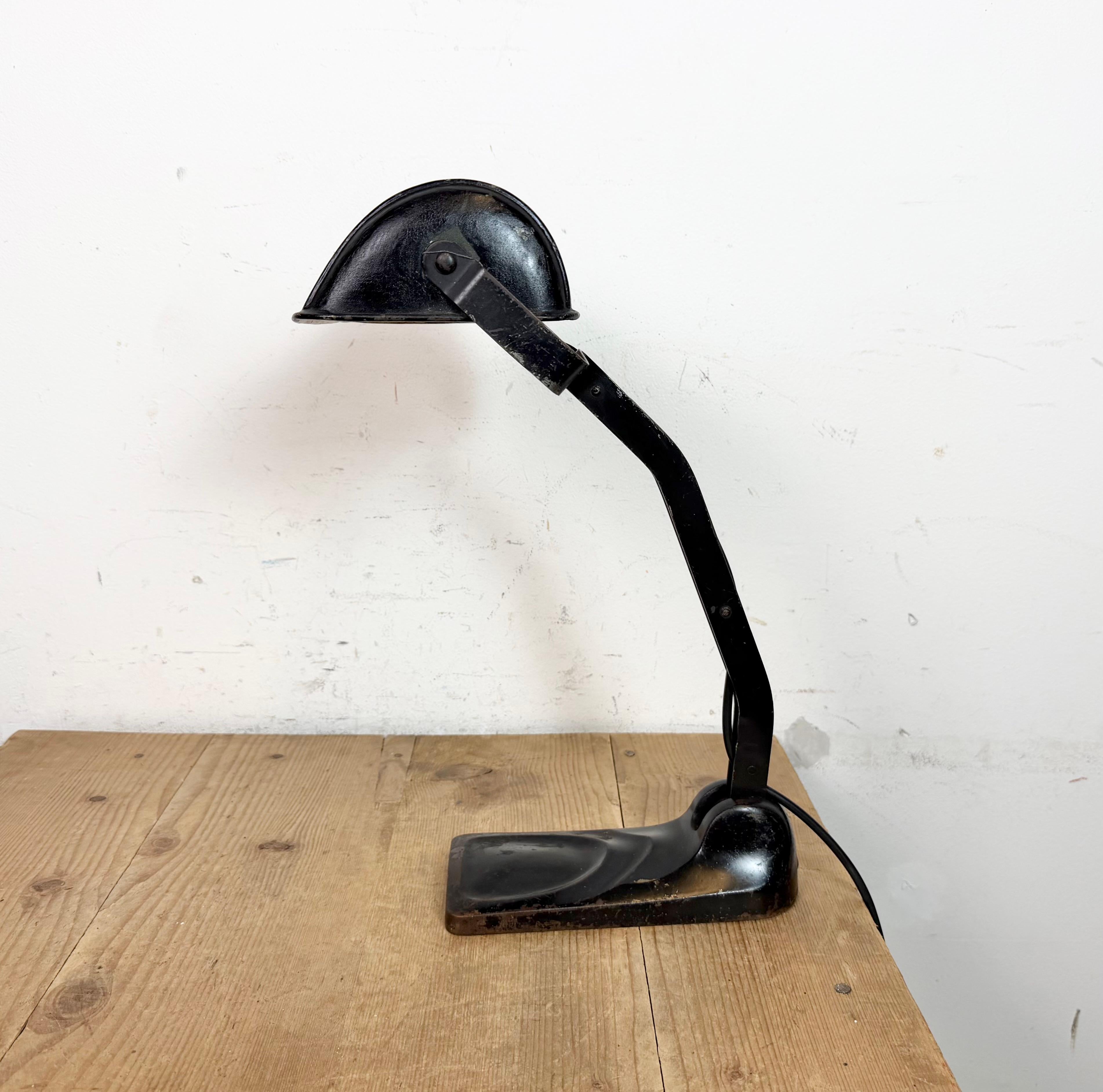 Vintage German Black Bank Lamp, 1930s Alemán en venta