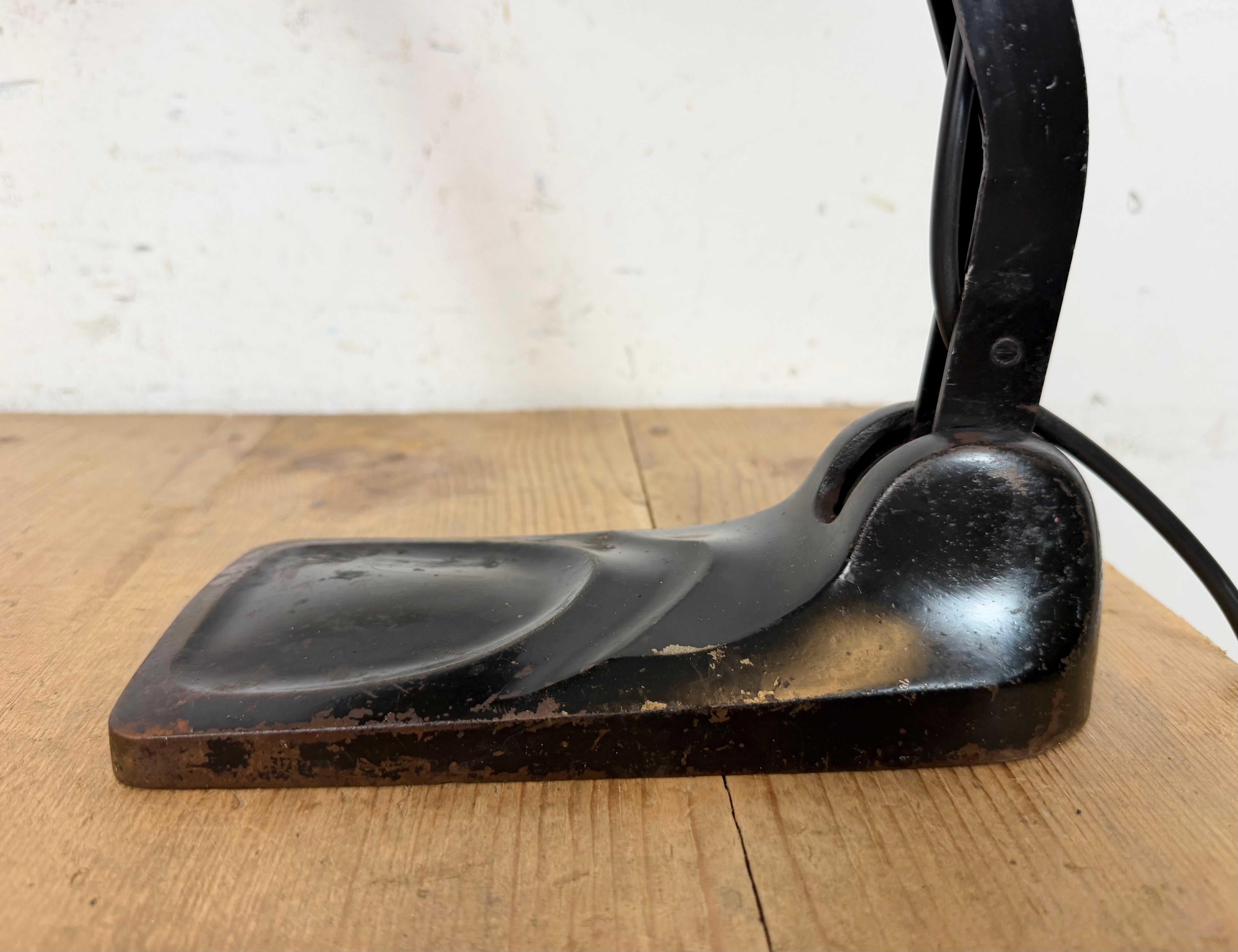 Vintage German Black Bank Lamp, 1930s en Bueno estado para la venta en Kojetice, CZ