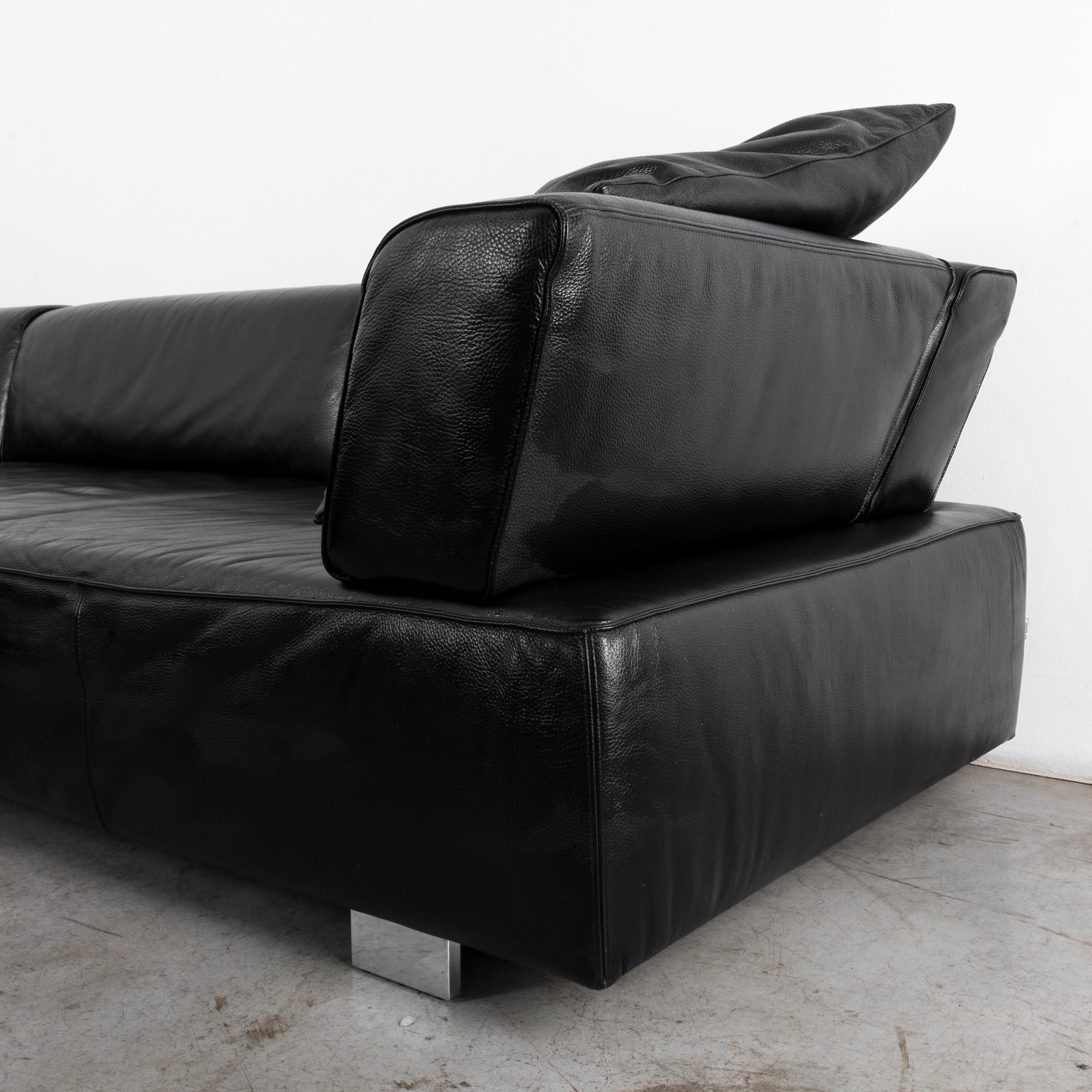 Vintage German Black Leather Corner Sofa by Brühl & Sippold In Good Condition In High Point, NC