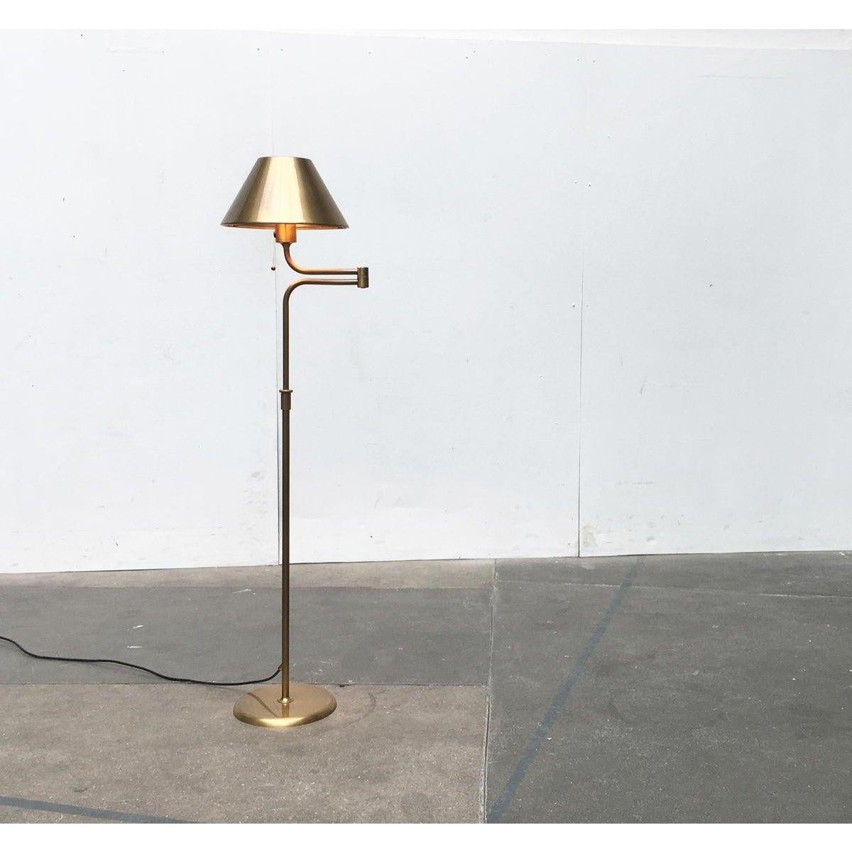 Lampadaire Lesan de style Hollywood Regency en laiton allemand, 1970 en vente 3