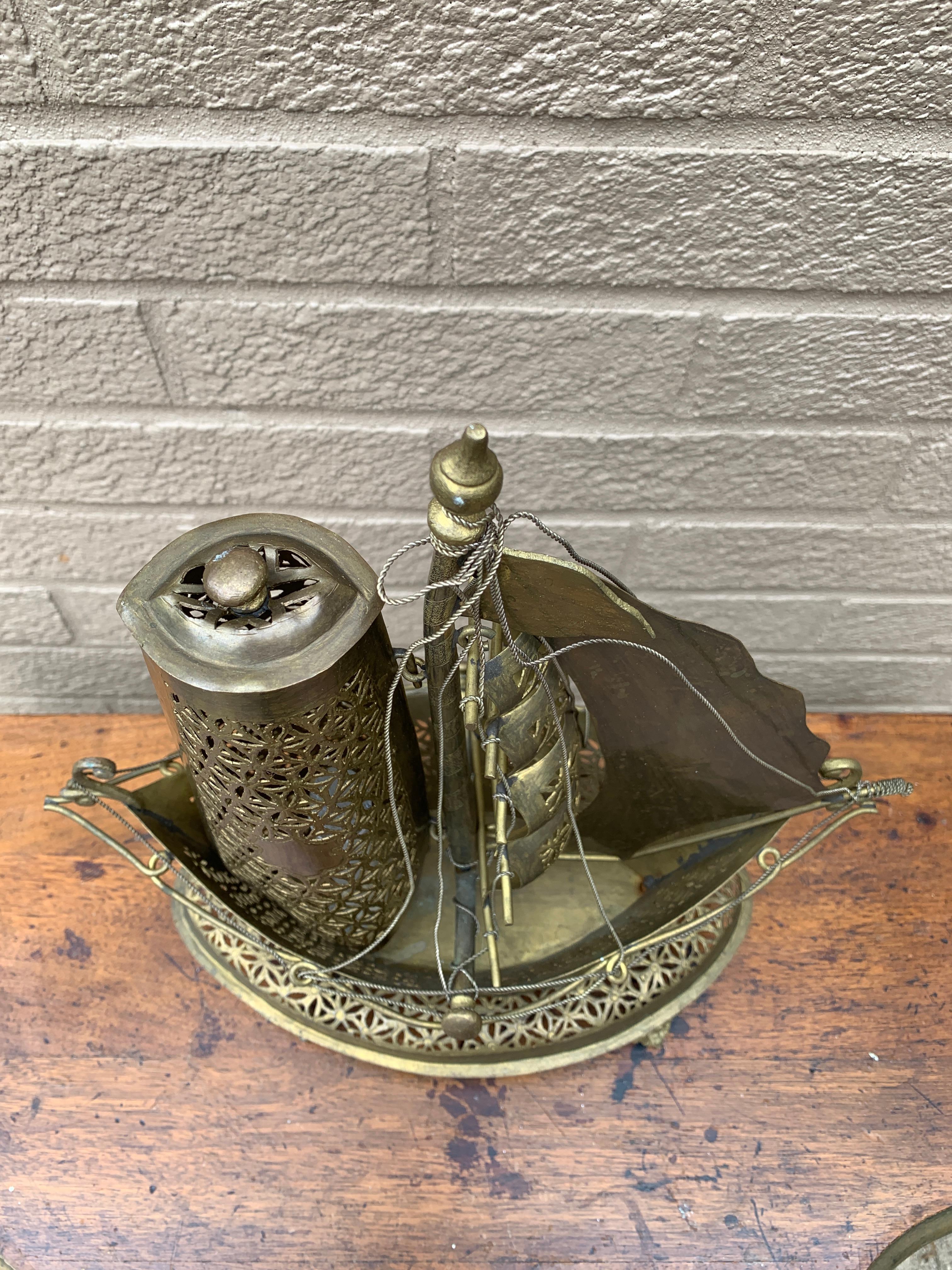 Lámpara de noche de velero de latón alemán vintage en Bueno estado para la venta en Elkhart, IN
