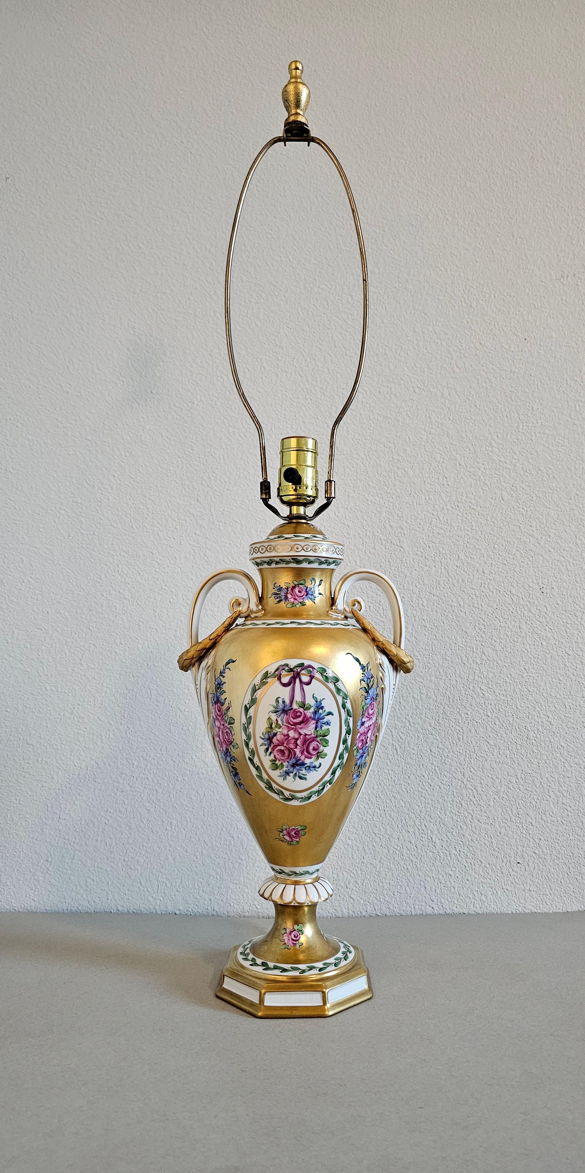 Lampada da tavolo in porcellana di Dresden Porcelain Amphora Vasiform d'epoca Carl Thieme in vendita 12