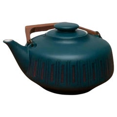 Tetera Alemana Vintage de Cerámica con Asa de Teca