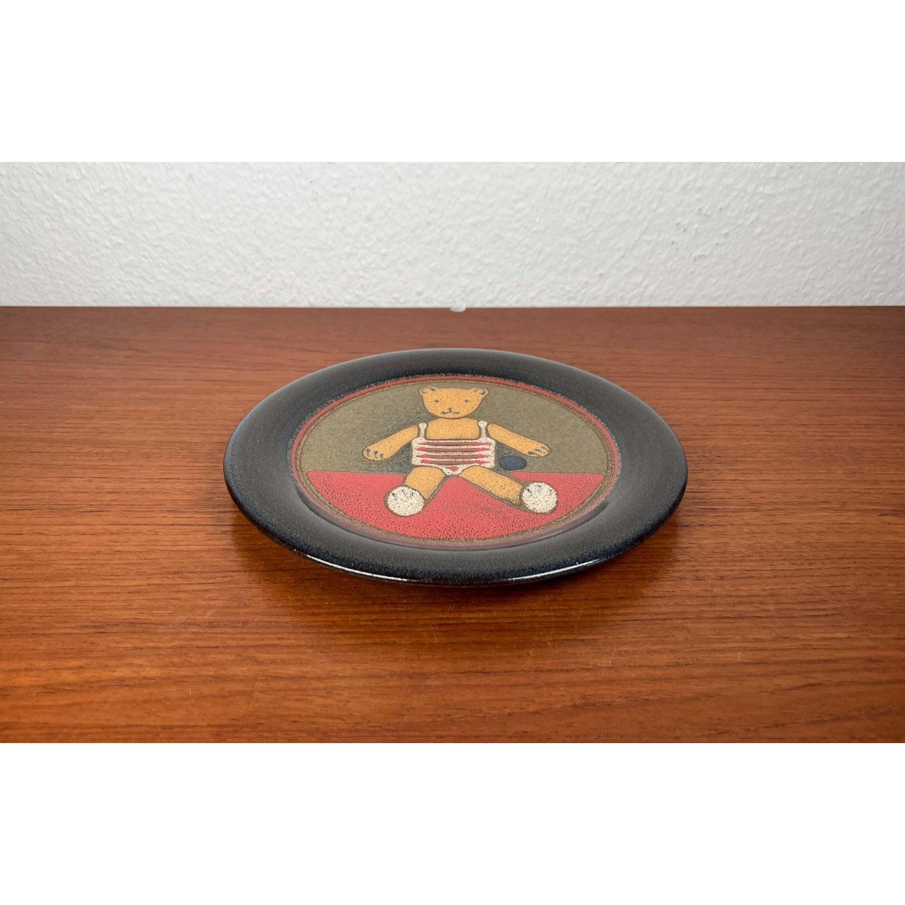 Vintage-Wandteller aus deutscher Keramik mit Teddybär-Design, 1970er Jahre im Angebot 4