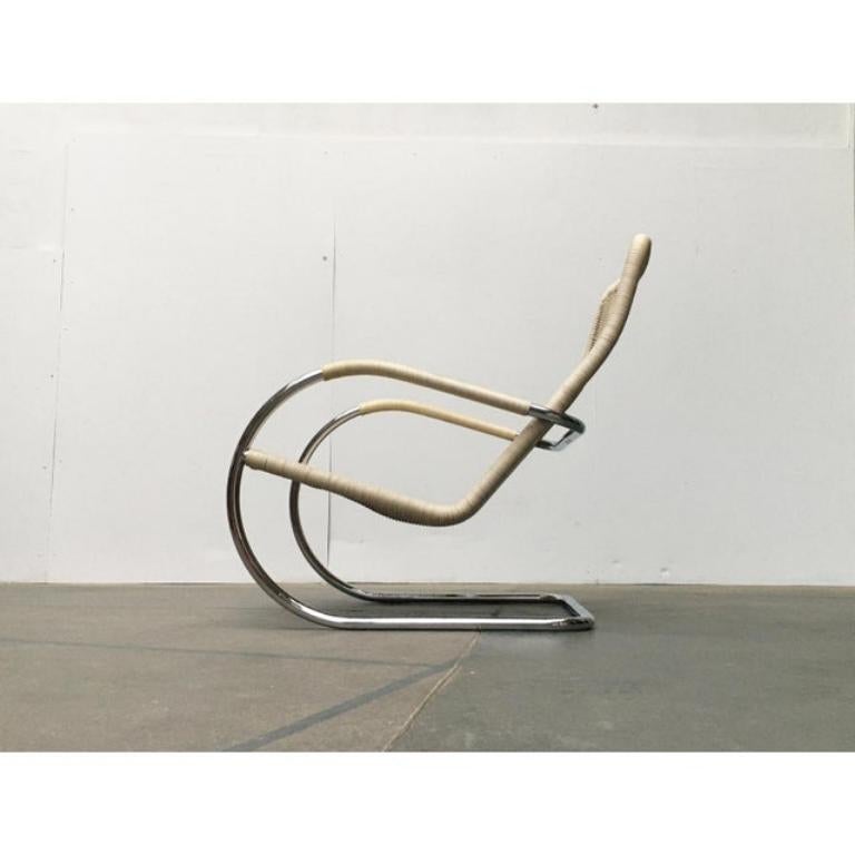 Classic steel tube Kragsessel from reputable manufacturer Tecta after an original design by Anton Lorenz from the 30s.

Additional information:
Materials: Metal, Plastic
Color: Ivory
Period: 1970s
Country of Origin: Germany
Item Type: Vintage,