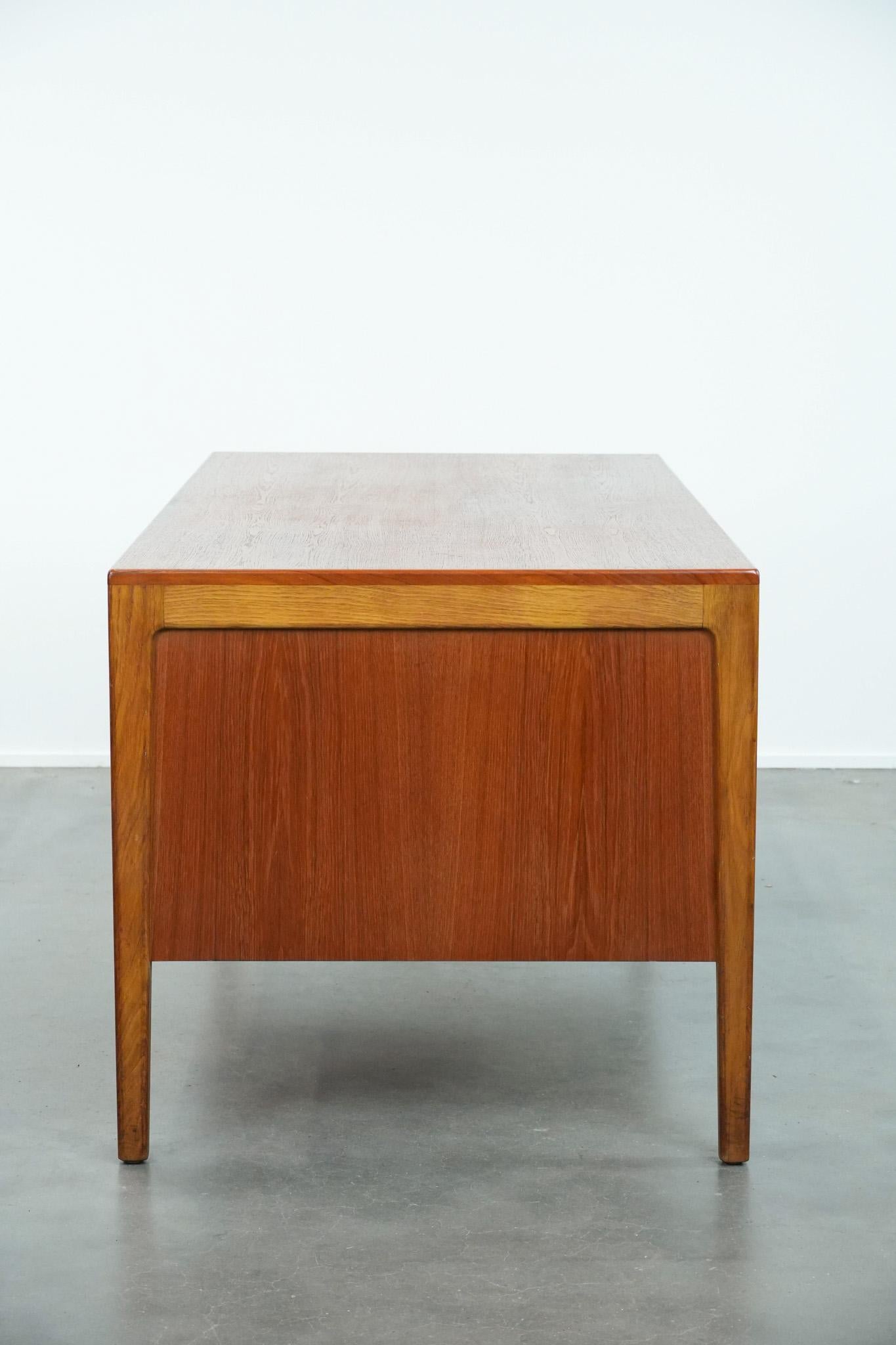 XX secolo Scrivania tedesca d'epoca di Hartmut Lohmeyer per Wilkhahn con 6 cassetti in vendita