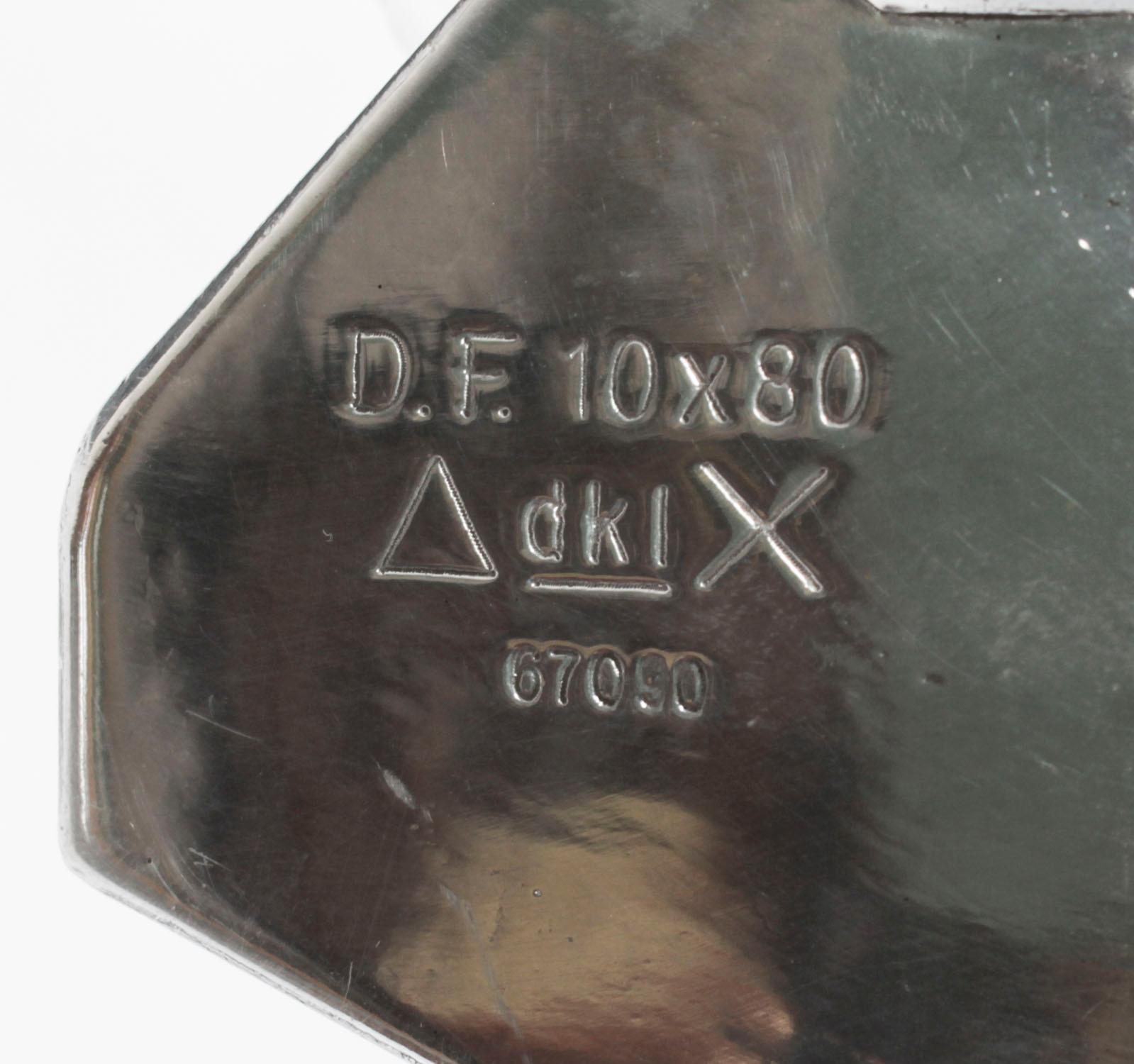 Aluminium Jumelles allemandes D.F. 10x80 Luftwaffe sur Stand 20ème siècle en vente