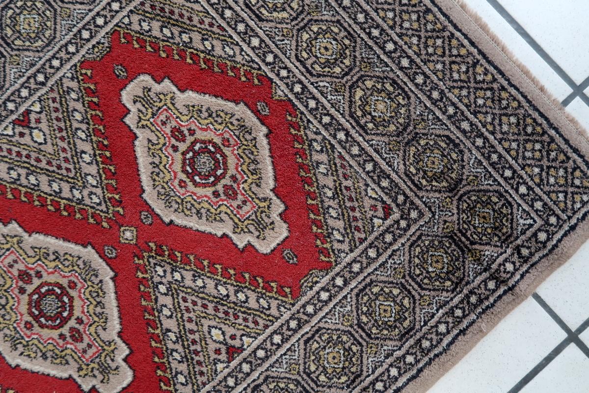 Vintage German Geometric Rug 2.3' x 4.6' 1970s - 1C1162 For Sale 1