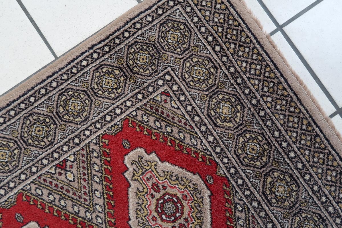Vintage German Geometric Rug 2.3' x 4.6' 1970s - 1C1162 For Sale 2
