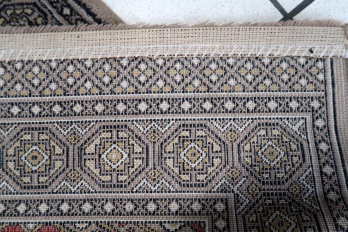 Vintage German Geometric Rug 2.3' x 4.6' 1970s - 1C1162 For Sale 4