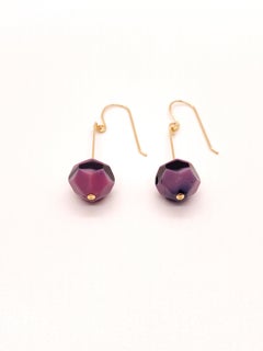 Orecchini vintage in vetro tedesco con perle acquerellate Bicone di colore viola