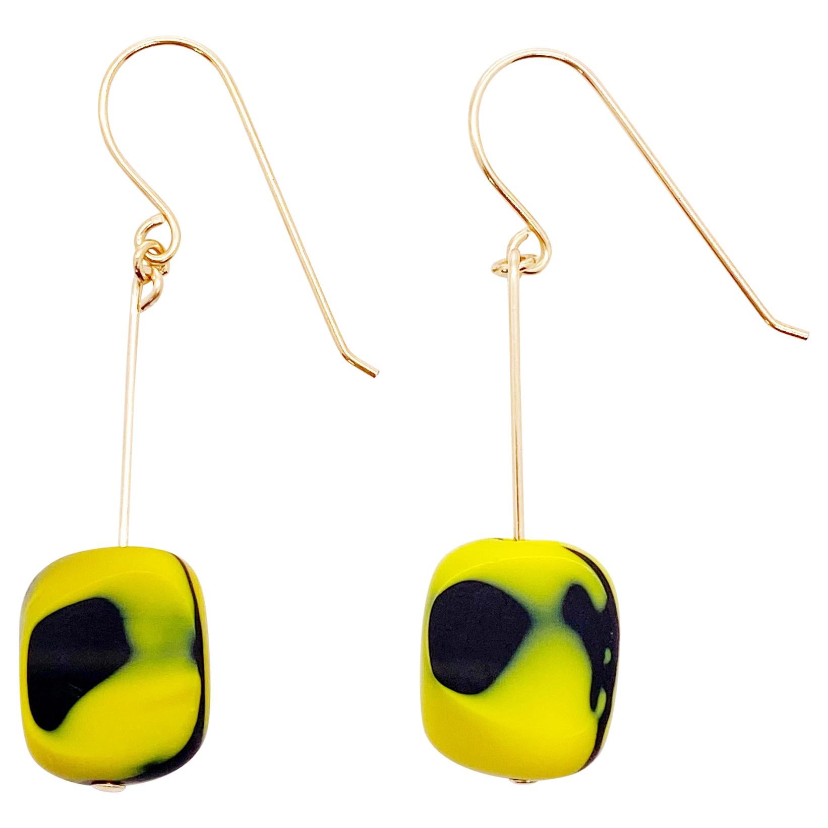 Boucles d'oreilles aquarelles en perles de verre allemandes de couleur jaune en vente